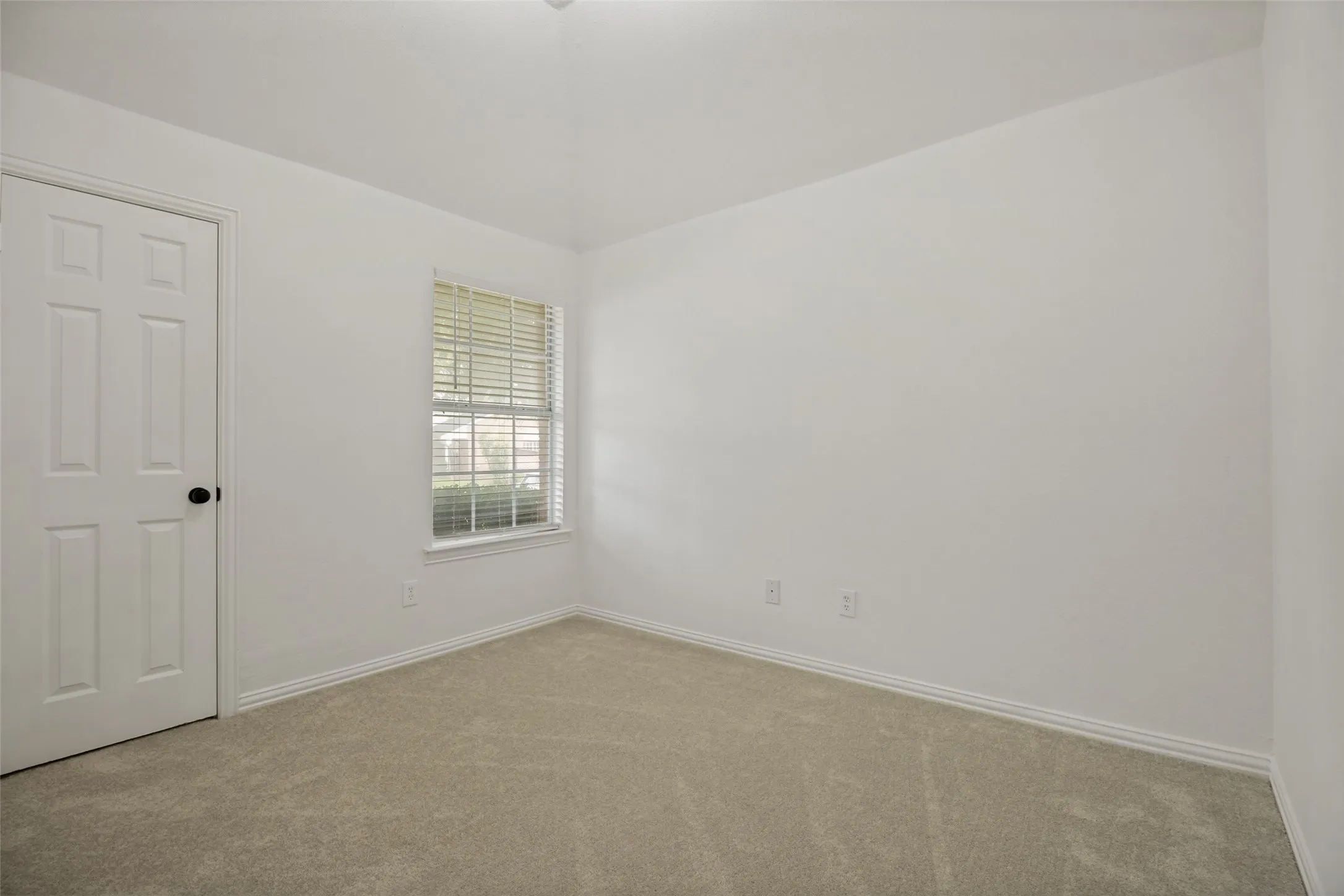 Single Family Residence For Rent in Collin County , 2028 Ravenhurst Drive, Allen, Texas 75013, 4 Bedroom, 2 Bathroom, 2 Garage spaces, 2,030 Sqft, built in 1996, mls#21352290, Real Estate Agent in Allen, Homes For Rent in Collin county, Homes For Rent in Allen, Realtor in Allen Texas, Real Estate Brokerage Independent Realty Texas, Luminita Cordes Realtor