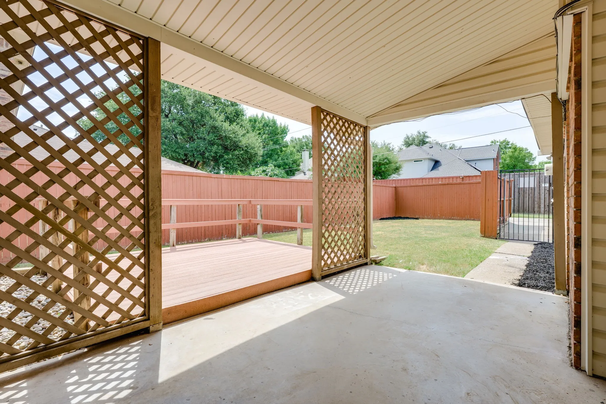 Single Family Residence For Sale in Dallas County , 467 Grace Lane, Coppell, Texas 75019, 2 Bedroom, 1 Bathroom, 1 Garage spaces, 1,045 Sqft, built in 1986, mls#21355557, Real Estate Agent in Coppell, Homes For Sale in Dallas county, Homes For Sale in Coppell, Realtor in Coppell Texas, Real Estate Brokerage Independent Realty Texas, Luminita Cordes Realtor