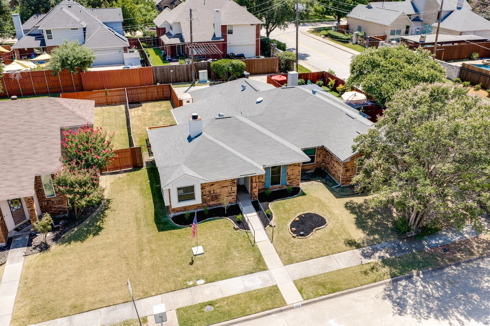 Single Family Residence For Sale in Dallas County , 467 Grace Lane, Coppell, Texas 75019, 2 Bedroom, 1 Bathroom, 1 Garage spaces, 1,045 Sqft, built in 1986, mls#21355557, Real Estate Agent in Coppell, Homes For Sale in Dallas county, Homes For Sale in Coppell, Realtor in Coppell Texas, Real Estate Brokerage Independent Realty Texas, Luminita Cordes Realtor