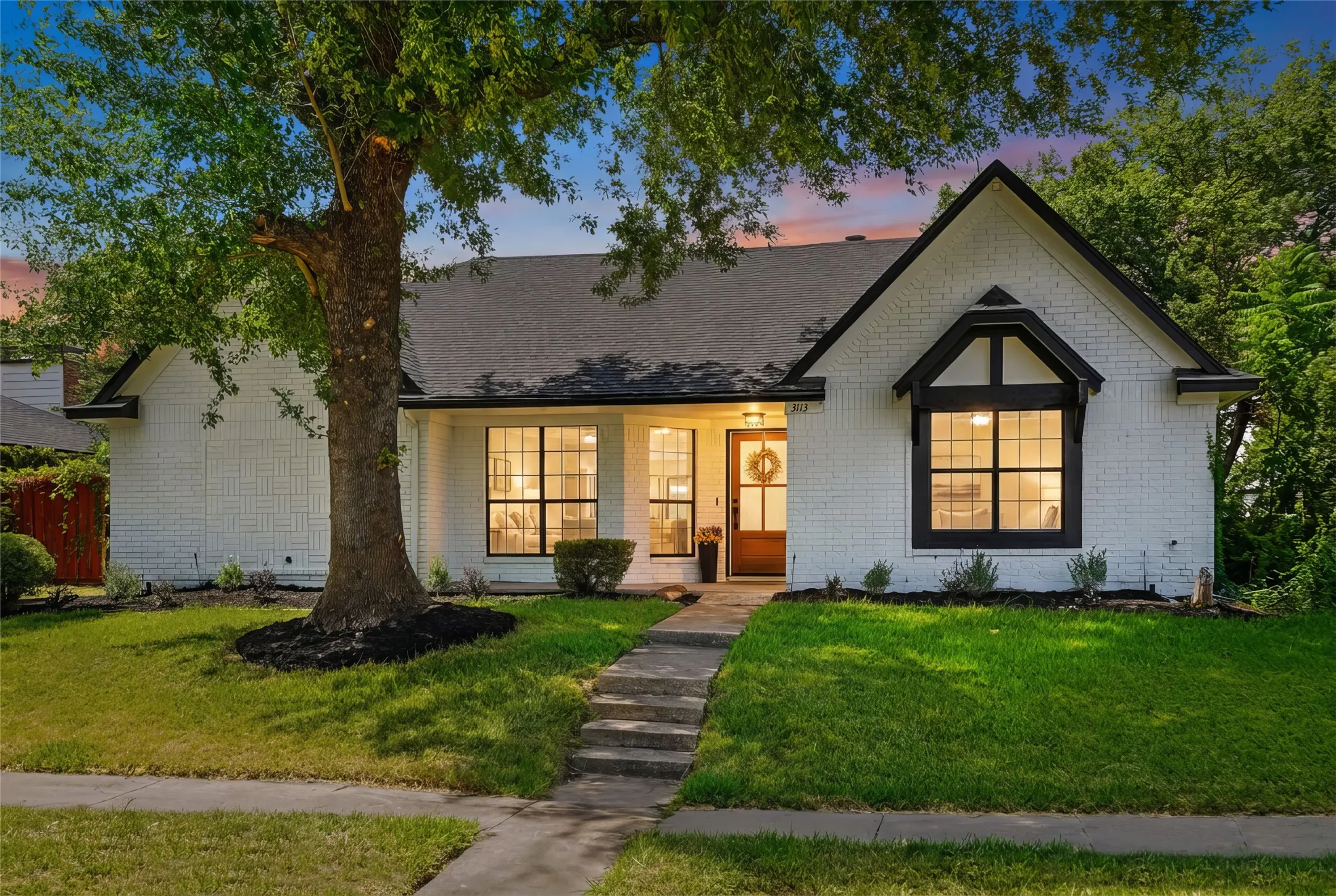 Single Family Residence For Sale in Dallas County , 3113 Princewood Drive, Garland, Texas 75040, 4 Bedroom, 2 Bathroom, 2 Garage spaces, 1,812 Sqft, built in 1986, mls#21351161, Real Estate Agent in Garland, Homes For Sale in Dallas county, Homes For Sale in Garland, Realtor in Garland Texas, Real Estate Brokerage Independent Realty Texas, Luminita Cordes Realtor