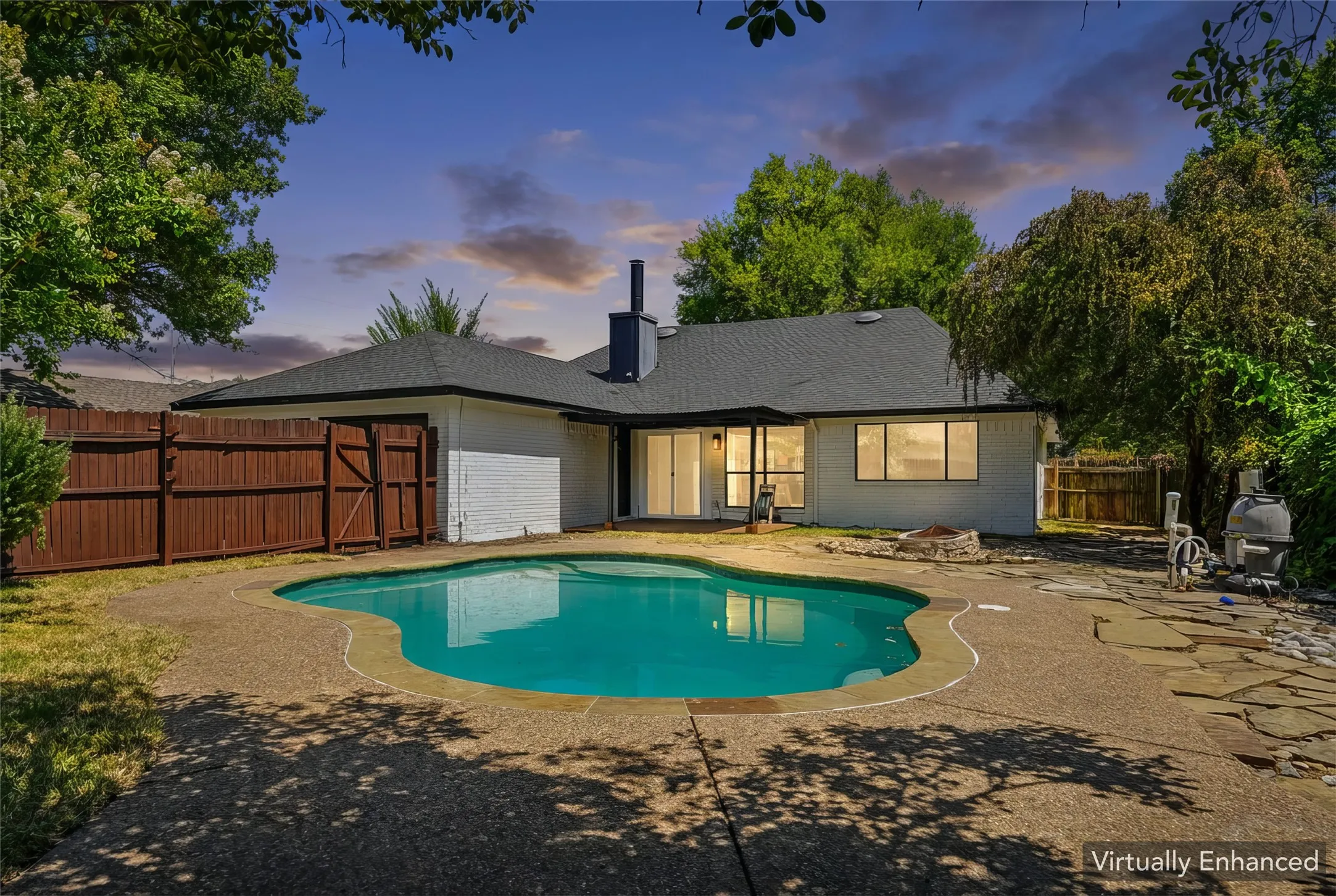 Single Family Residence For Sale in Dallas County , 3113 Princewood Drive, Garland, Texas 75040, 4 Bedroom, 2 Bathroom, 2 Garage spaces, 1,812 Sqft, built in 1986, mls#21351161, Real Estate Agent in Garland, Homes For Sale in Dallas county, Homes For Sale in Garland, Realtor in Garland Texas, Real Estate Brokerage Independent Realty Texas, Luminita Cordes Realtor