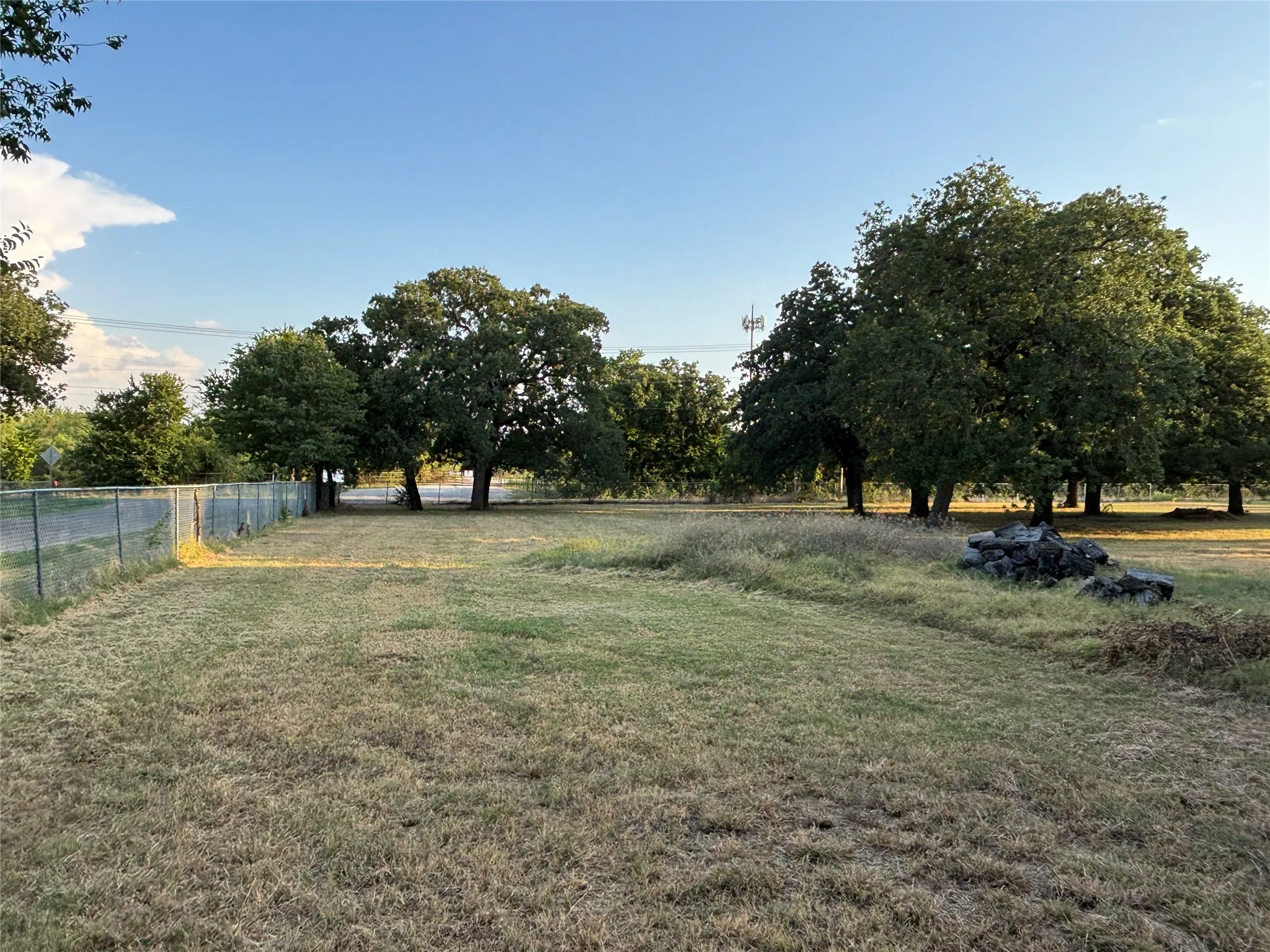 Unimproved Land For Sale in Tarrant County , 3749 Shelby Rd.-Tract 2, Fort Worth, Texas 76140, 0, 0, Garage spaces, 0 Sqft, built in 0, mls#21355427, Real Estate Agent in Fort Worth, Homes For Sale in Tarrant county, Homes For Sale in Fort Worth, Realtor in Fort Worth Texas, Real Estate Brokerage Independent Realty Texas, Luminita Cordes Realtor