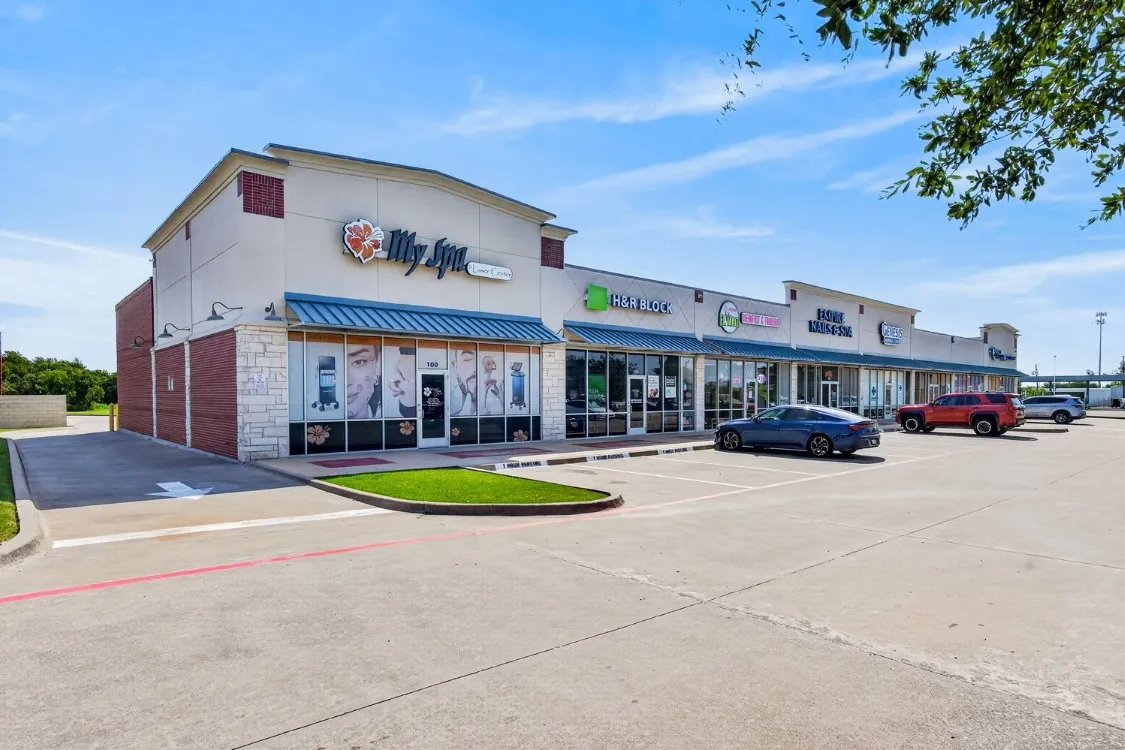 Office For Rent in Kaufman County , 108 E US Highway 80 Suite 150, Forney, Texas 75126, 0, 0, Garage spaces, 0 Sqft, built in 2008, Price $20, mls#21355704, Real Estate Agent in Forney, Homes For Rent in Kaufman county, Homes For Rent in Forney, Realtor in Forney Texas, Real Estate Brokerage Independent Realty Texas, Luminita Cordes Realtor