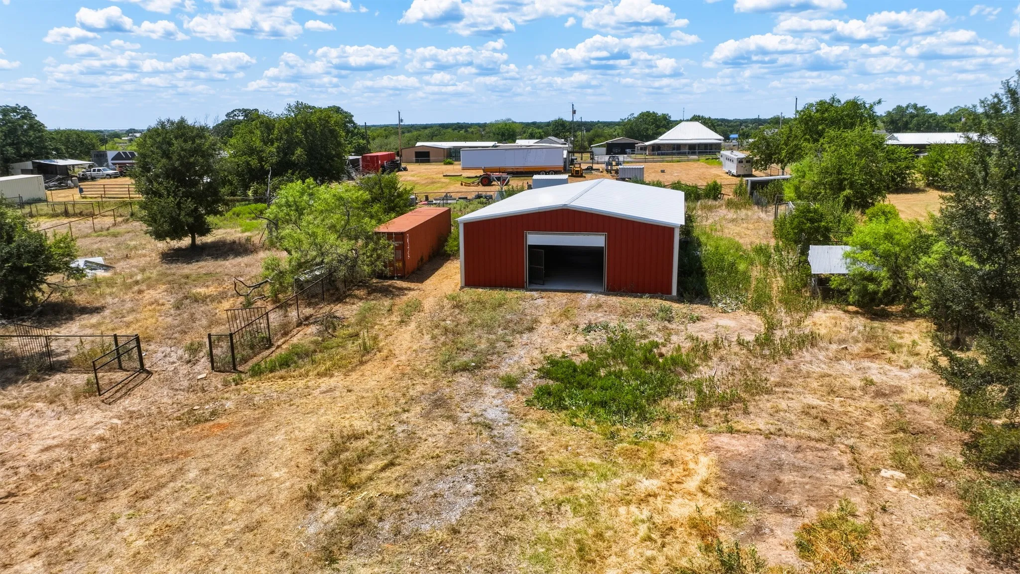 Farm For Sale in Parker County , 4277 N Fm 52, Weatherford, Texas 76088, 3 Bedroom, 2 Bathroom, 2 Garage spaces, 2,096 Sqft, built in 2018, Price $649,900, mls#21355007, Real Estate Agent in Weatherford, Homes For Sale in Parker county, Homes For Sale in Weatherford, Realtor in Weatherford Texas, Real Estate Brokerage Independent Realty Texas, Luminita Cordes Realtor