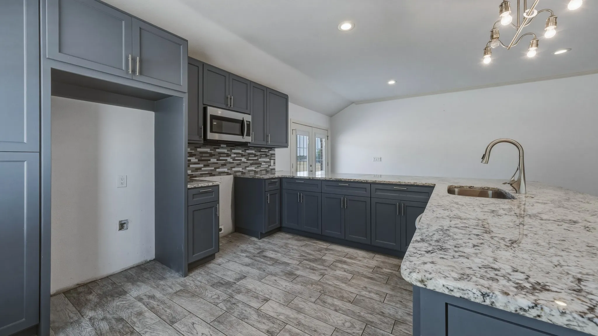 Farm For Sale in Parker County , 4277 N Fm 52, Weatherford, Texas 76088, 3 Bedroom, 2 Bathroom, 2 Garage spaces, 2,096 Sqft, built in 2018, Price $649,900, mls#21355007, Real Estate Agent in Weatherford, Homes For Sale in Parker county, Homes For Sale in Weatherford, Realtor in Weatherford Texas, Real Estate Brokerage Independent Realty Texas, Luminita Cordes Realtor