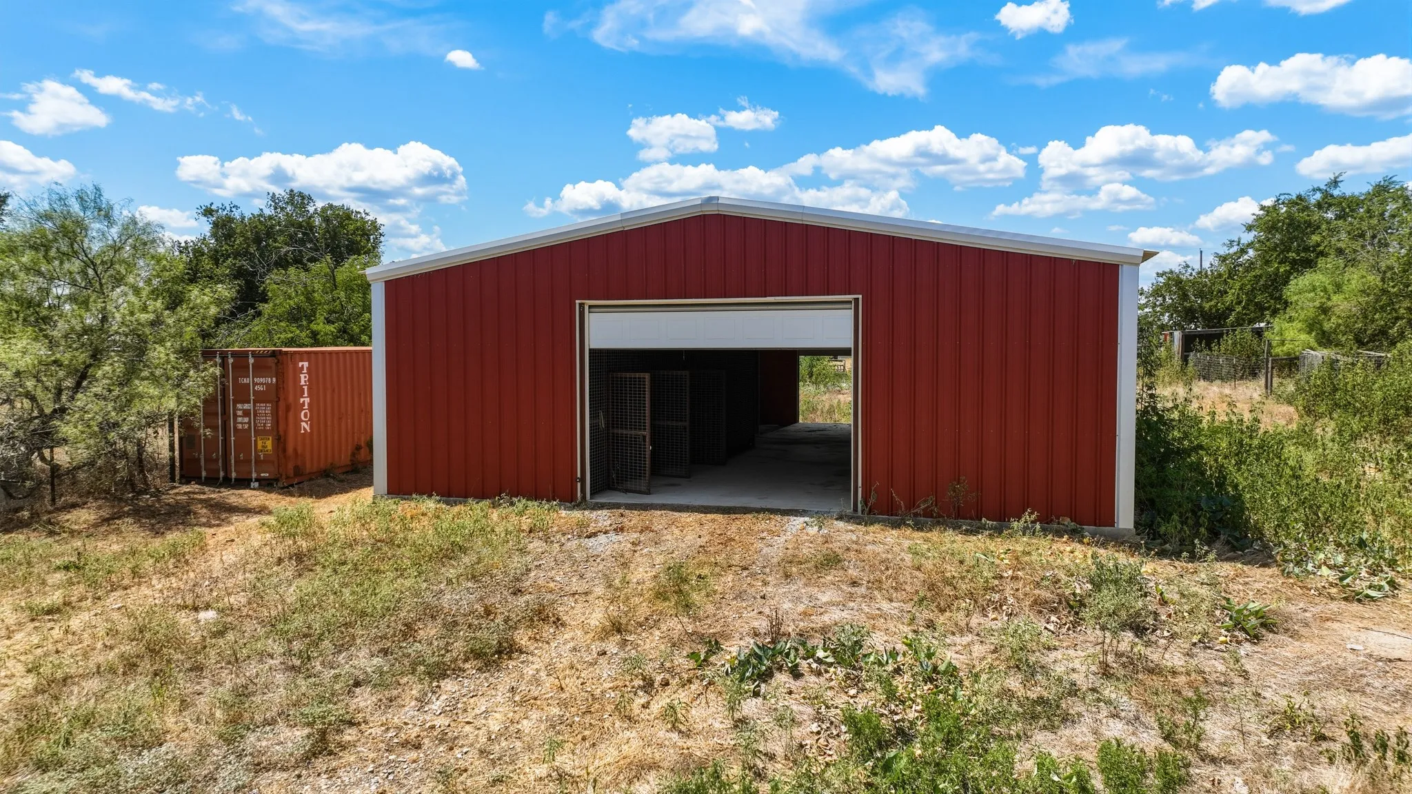 Farm For Sale in Parker County , 4277 N Fm 52, Weatherford, Texas 76088, 3 Bedroom, 2 Bathroom, 2 Garage spaces, 2,096 Sqft, built in 2018, Price $649,900, mls#21355007, Real Estate Agent in Weatherford, Homes For Sale in Parker county, Homes For Sale in Weatherford, Realtor in Weatherford Texas, Real Estate Brokerage Independent Realty Texas, Luminita Cordes Realtor