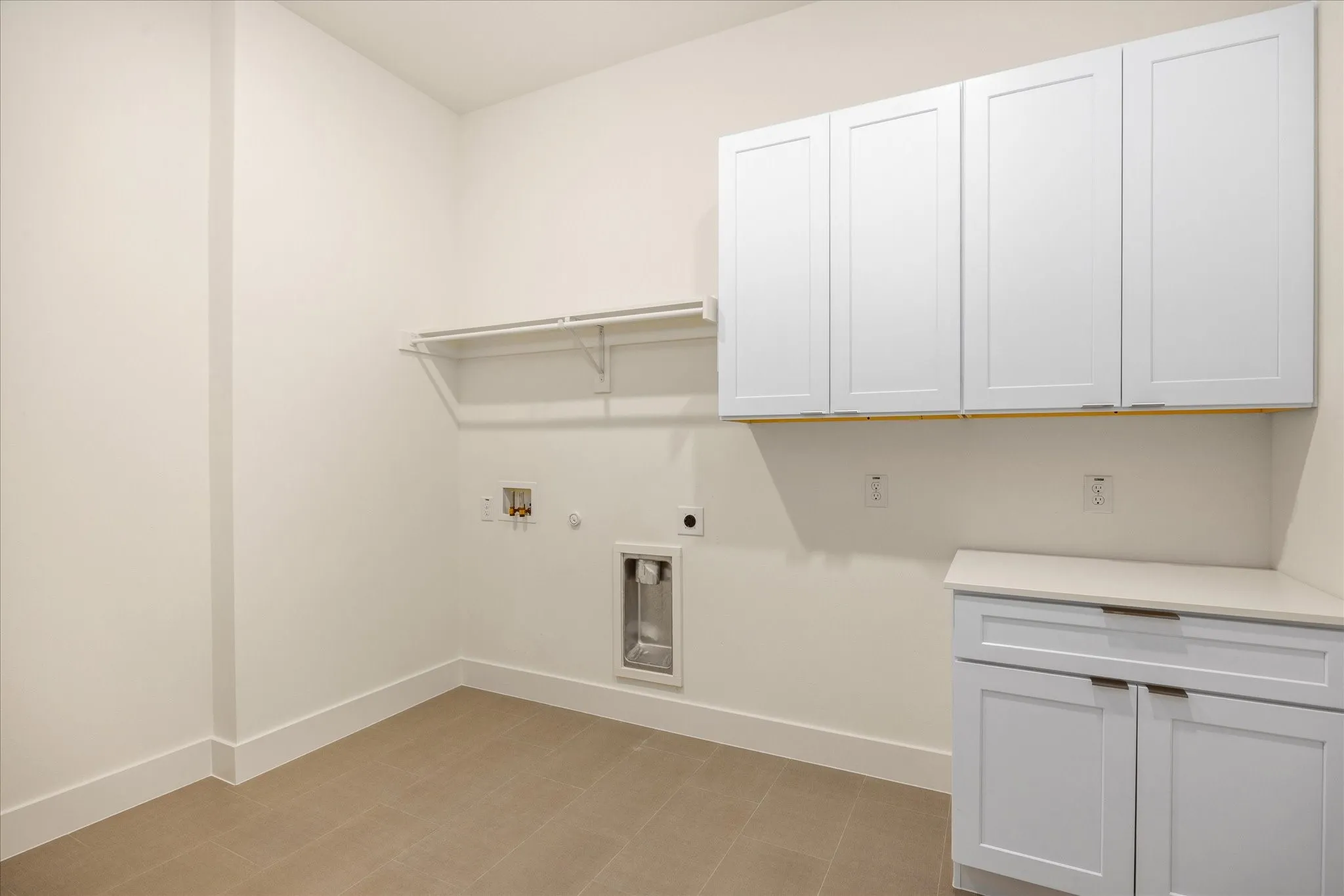 Single Family Residence For Sale in Hood County , 2184 Middlewood Circle, Granbury, Texas 76049, 4 Bedroom, 3 Bathroom, 3 Garage spaces, 3,000 Sqft, built in 2026, mls#21350585, Real Estate Agent in Granbury, Homes For Sale in Hood county, Homes For Sale in Granbury, Realtor in Granbury Texas, Real Estate Brokerage Independent Realty Texas, Luminita Cordes Realtor