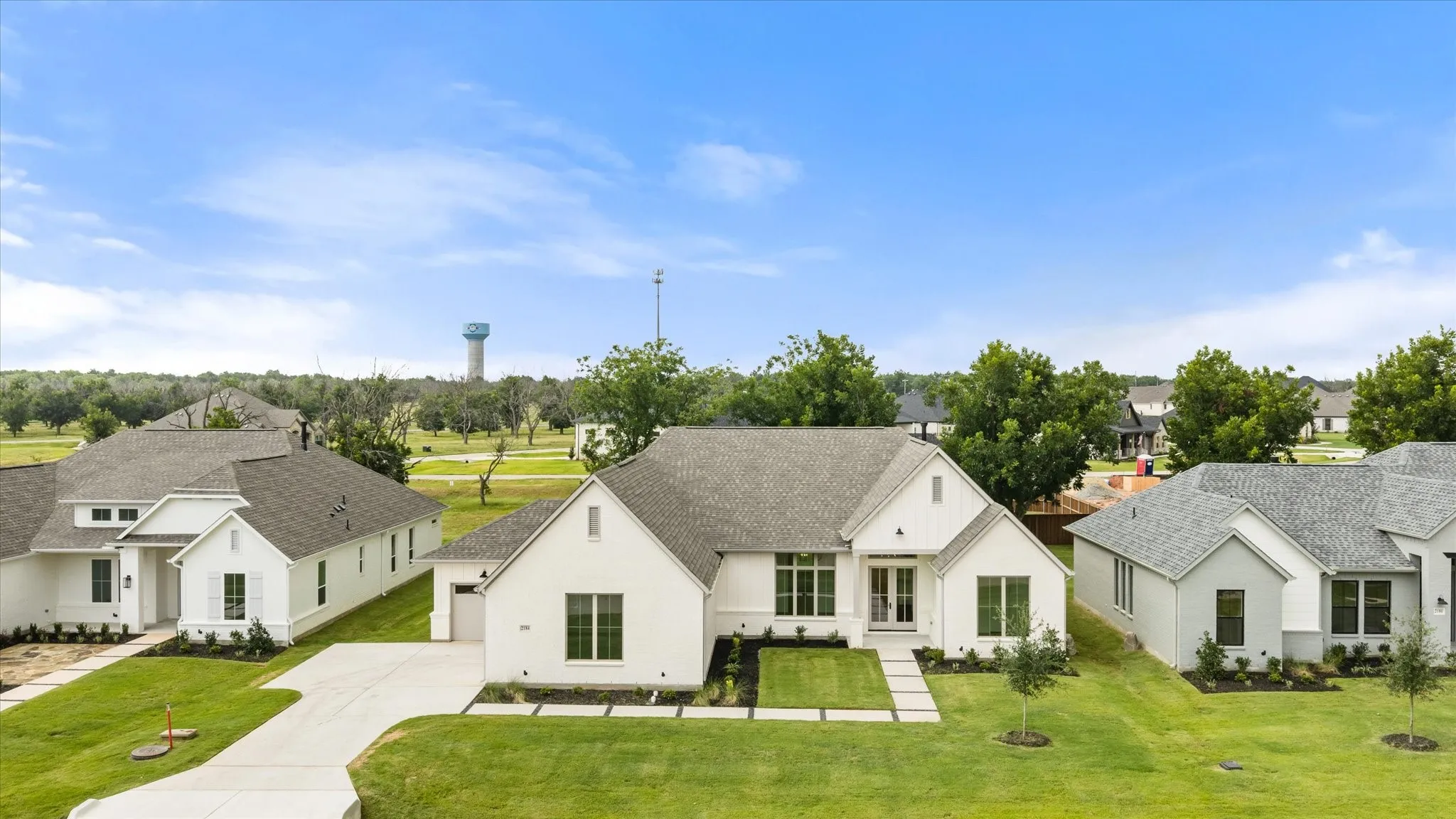 Single Family Residence For Sale in Hood County , 2184 Middlewood Circle, Granbury, Texas 76049, 4 Bedroom, 3 Bathroom, 3 Garage spaces, 3,000 Sqft, built in 2026, mls#21350585, Real Estate Agent in Granbury, Homes For Sale in Hood county, Homes For Sale in Granbury, Realtor in Granbury Texas, Real Estate Brokerage Independent Realty Texas, Luminita Cordes Realtor