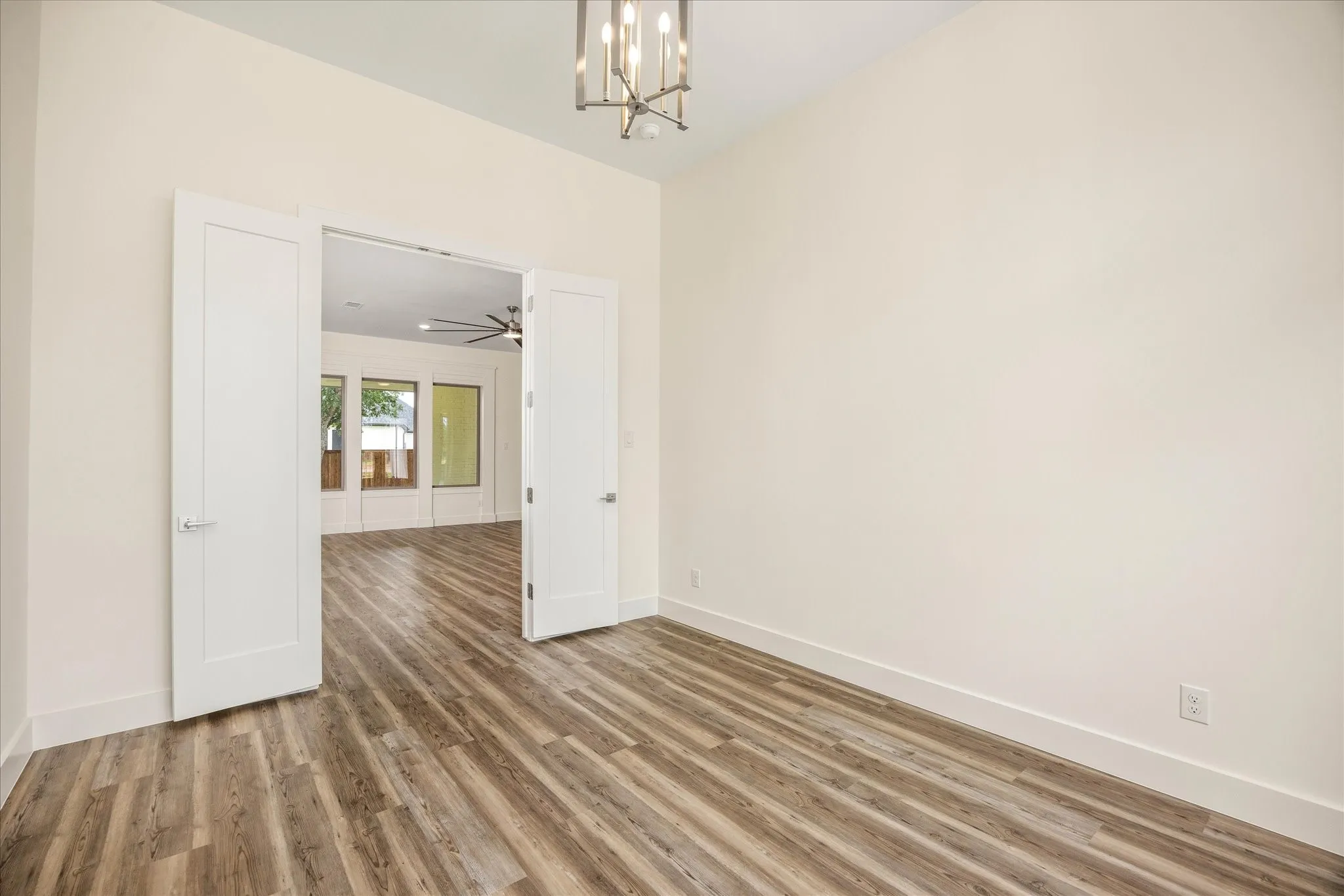 Single Family Residence For Sale in Hood County , 2184 Middlewood Circle, Granbury, Texas 76049, 4 Bedroom, 3 Bathroom, 3 Garage spaces, 3,000 Sqft, built in 2026, mls#21350585, Real Estate Agent in Granbury, Homes For Sale in Hood county, Homes For Sale in Granbury, Realtor in Granbury Texas, Real Estate Brokerage Independent Realty Texas, Luminita Cordes Realtor