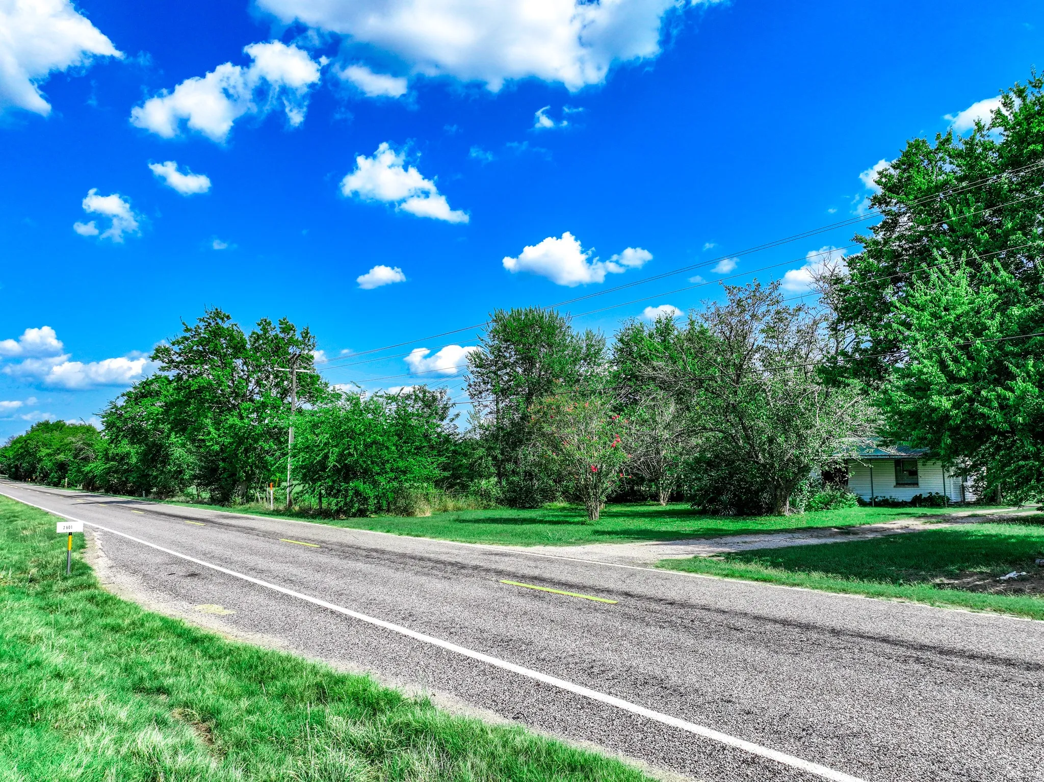 Single Family Residence For Sale in Hopkins County , 7801 W Interstate Highway 30, Cumby, Texas 75433, 3 Bedrooms, 2 Bathrooms, Garage spaces, 1,660 Sqft, built in 1977, Price $999,900, mls#21355793, Real Estate Agent in Cumby, Homes For Sale in Hopkins county, Homes For Sale in Cumby, Realtor in Cumby Texas, Real Estate Brokerage Independent Realty Texas, Luminita Cordes Realtor