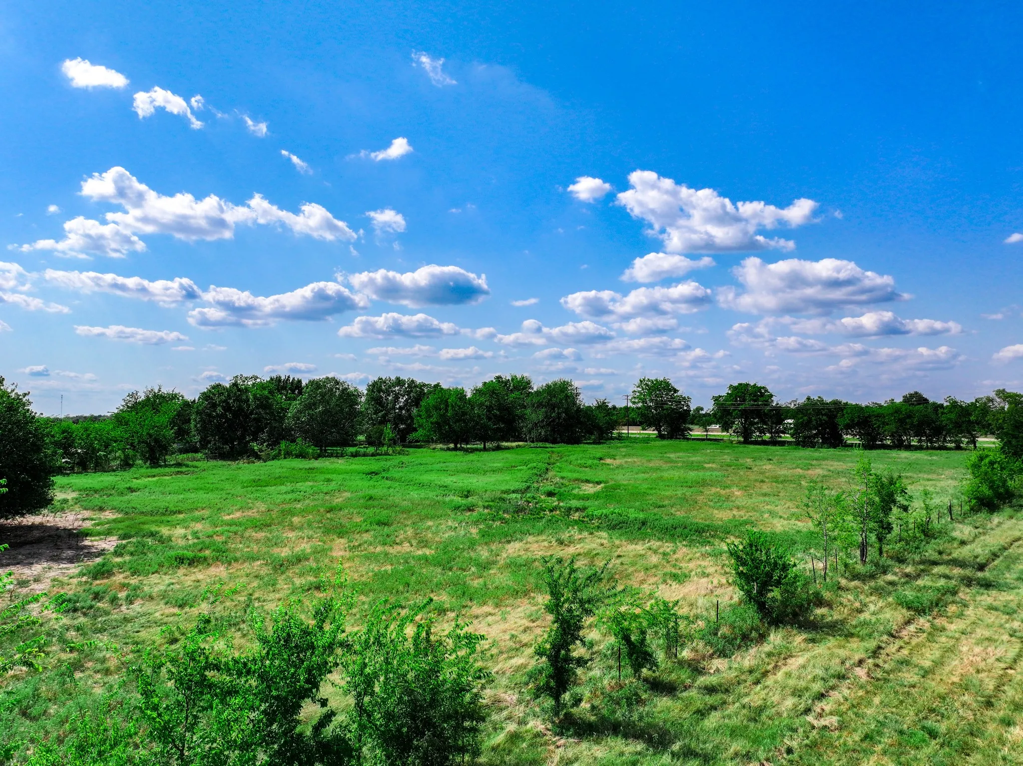 Single Family Residence For Sale in Hopkins County , 7801 W Interstate Highway 30, Cumby, Texas 75433, 3 Bedrooms, 2 Bathrooms, Garage spaces, 1,660 Sqft, built in 1977, Price $999,900, mls#21355793, Real Estate Agent in Cumby, Homes For Sale in Hopkins county, Homes For Sale in Cumby, Realtor in Cumby Texas, Real Estate Brokerage Independent Realty Texas, Luminita Cordes Realtor