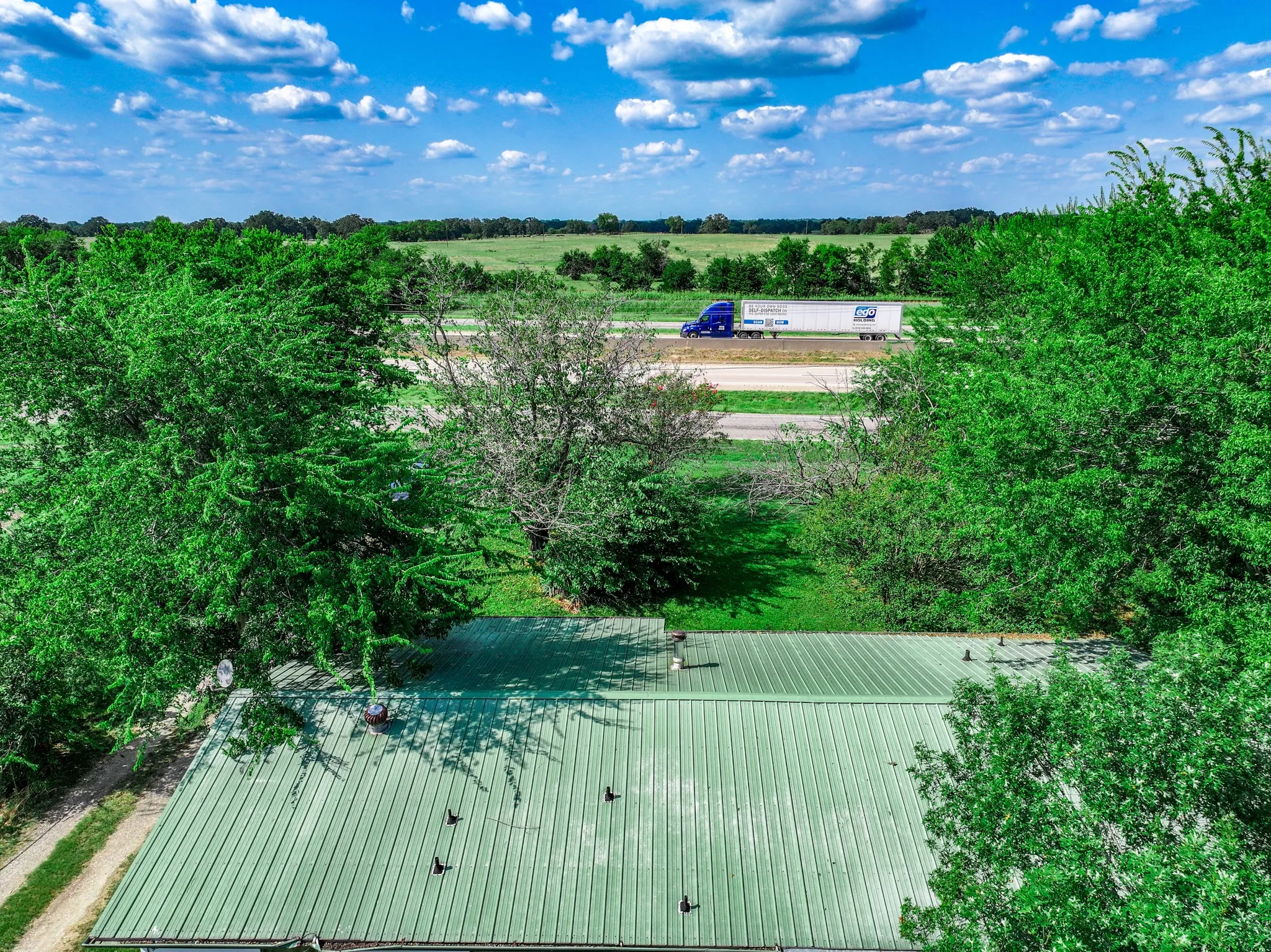 Single Family Residence For Sale in Hopkins County , 7801 W Interstate Highway 30, Cumby, Texas 75433, 3 Bedrooms, 2 Bathrooms, Garage spaces, 1,660 Sqft, built in 1977, Price $999,900, mls#21355793, Real Estate Agent in Cumby, Homes For Sale in Hopkins county, Homes For Sale in Cumby, Realtor in Cumby Texas, Real Estate Brokerage Independent Realty Texas, Luminita Cordes Realtor