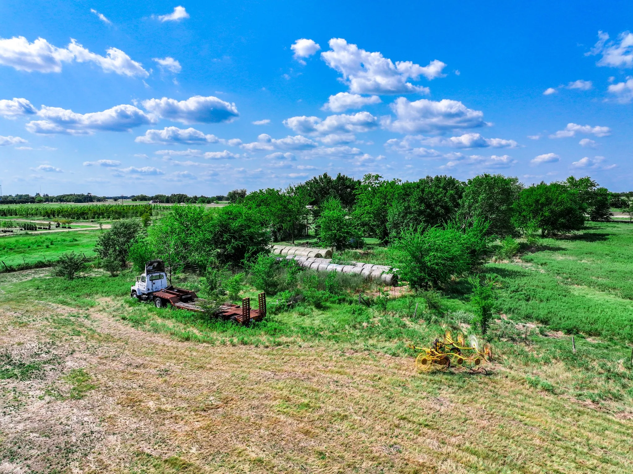 Single Family Residence For Sale in Hopkins County , 7801 W Interstate Highway 30, Cumby, Texas 75433, 3 Bedrooms, 2 Bathrooms, Garage spaces, 1,660 Sqft, built in 1977, Price $999,900, mls#21355793, Real Estate Agent in Cumby, Homes For Sale in Hopkins county, Homes For Sale in Cumby, Realtor in Cumby Texas, Real Estate Brokerage Independent Realty Texas, Luminita Cordes Realtor