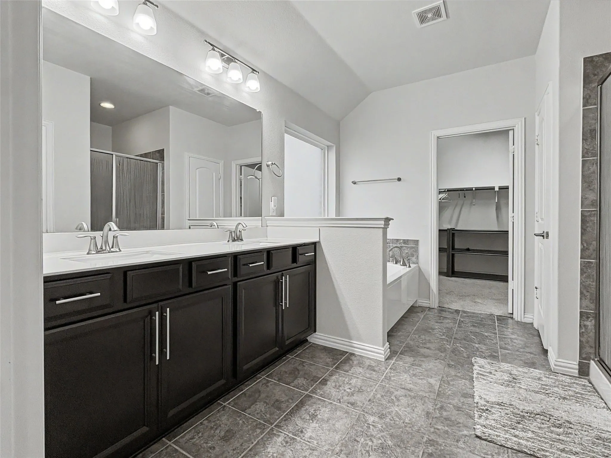 Single Family Residence For Rent in Denton County , 2348 Candler Club Way, Little Elm, Texas 75068, 4 Bedroom, 2 Bathroom, 2 Garage spaces, 2,171 Sqft, built in 2016, mls#21355810, Real Estate Agent in Little Elm, Homes For Rent in Denton county, Homes For Rent in Little Elm, Realtor in Little Elm Texas, Real Estate Brokerage Independent Realty Texas, Luminita Cordes Realtor
