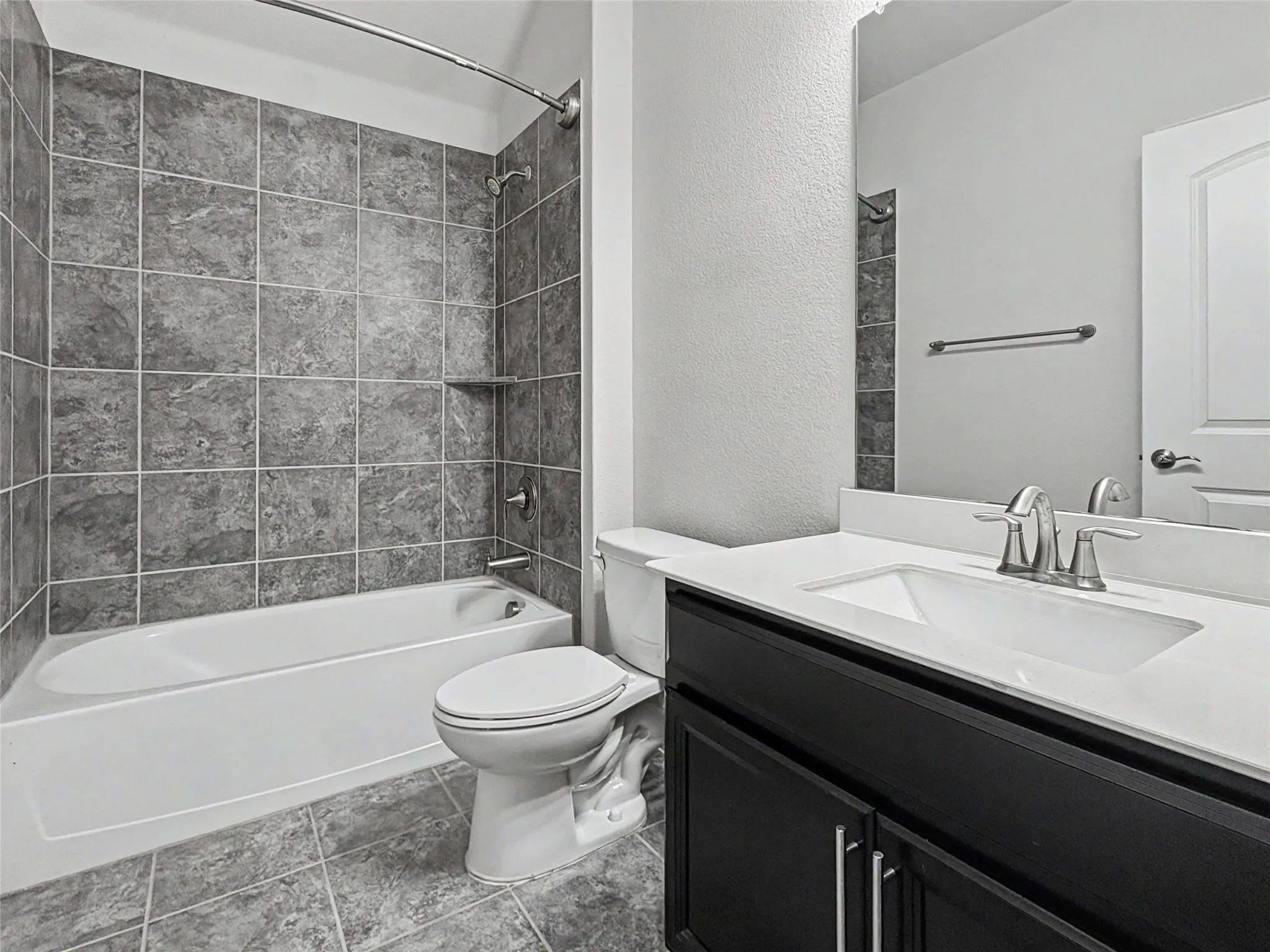 Single Family Residence For Rent in Denton County , 2348 Candler Club Way, Little Elm, Texas 75068, 4 Bedroom, 2 Bathroom, 2 Garage spaces, 2,171 Sqft, built in 2016, mls#21355810, Real Estate Agent in Little Elm, Homes For Rent in Denton county, Homes For Rent in Little Elm, Realtor in Little Elm Texas, Real Estate Brokerage Independent Realty Texas, Luminita Cordes Realtor