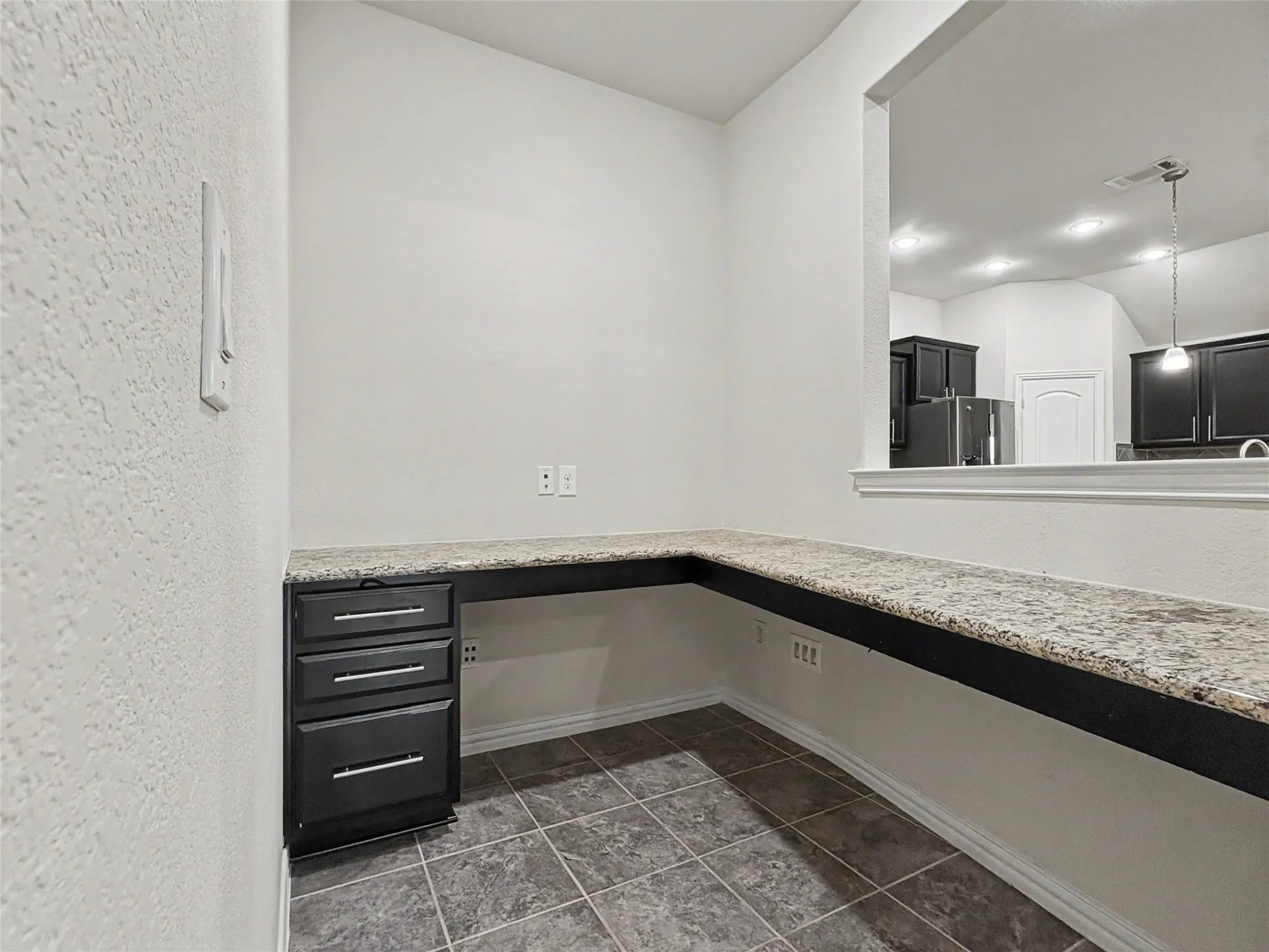 Single Family Residence For Rent in Denton County , 2348 Candler Club Way, Little Elm, Texas 75068, 4 Bedroom, 2 Bathroom, 2 Garage spaces, 2,171 Sqft, built in 2016, mls#21355810, Real Estate Agent in Little Elm, Homes For Rent in Denton county, Homes For Rent in Little Elm, Realtor in Little Elm Texas, Real Estate Brokerage Independent Realty Texas, Luminita Cordes Realtor