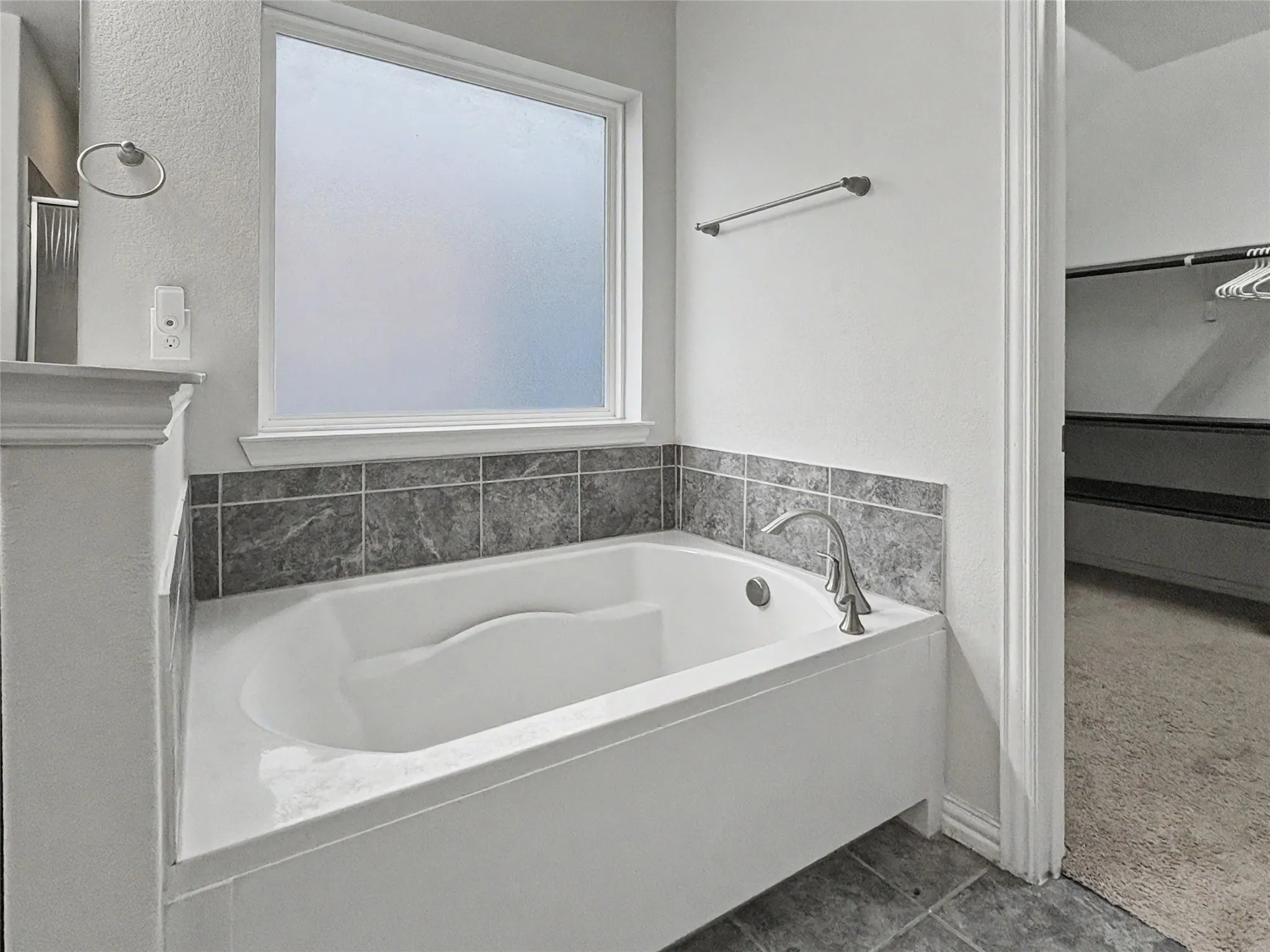 Single Family Residence For Rent in Denton County , 2348 Candler Club Way, Little Elm, Texas 75068, 4 Bedroom, 2 Bathroom, 2 Garage spaces, 2,171 Sqft, built in 2016, mls#21355810, Real Estate Agent in Little Elm, Homes For Rent in Denton county, Homes For Rent in Little Elm, Realtor in Little Elm Texas, Real Estate Brokerage Independent Realty Texas, Luminita Cordes Realtor