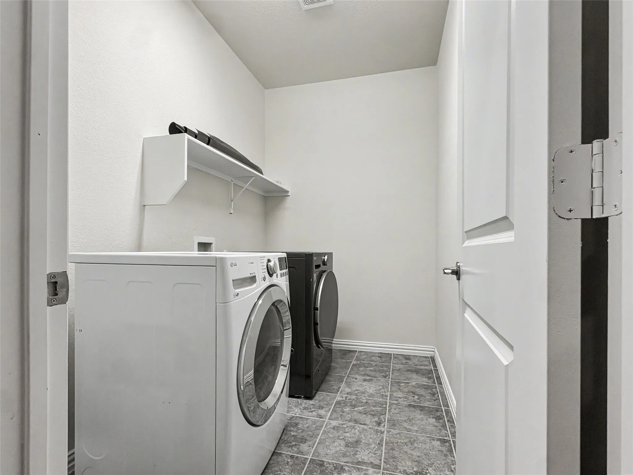 Single Family Residence For Rent in Denton County , 2348 Candler Club Way, Little Elm, Texas 75068, 4 Bedroom, 2 Bathroom, 2 Garage spaces, 2,171 Sqft, built in 2016, mls#21355810, Real Estate Agent in Little Elm, Homes For Rent in Denton county, Homes For Rent in Little Elm, Realtor in Little Elm Texas, Real Estate Brokerage Independent Realty Texas, Luminita Cordes Realtor