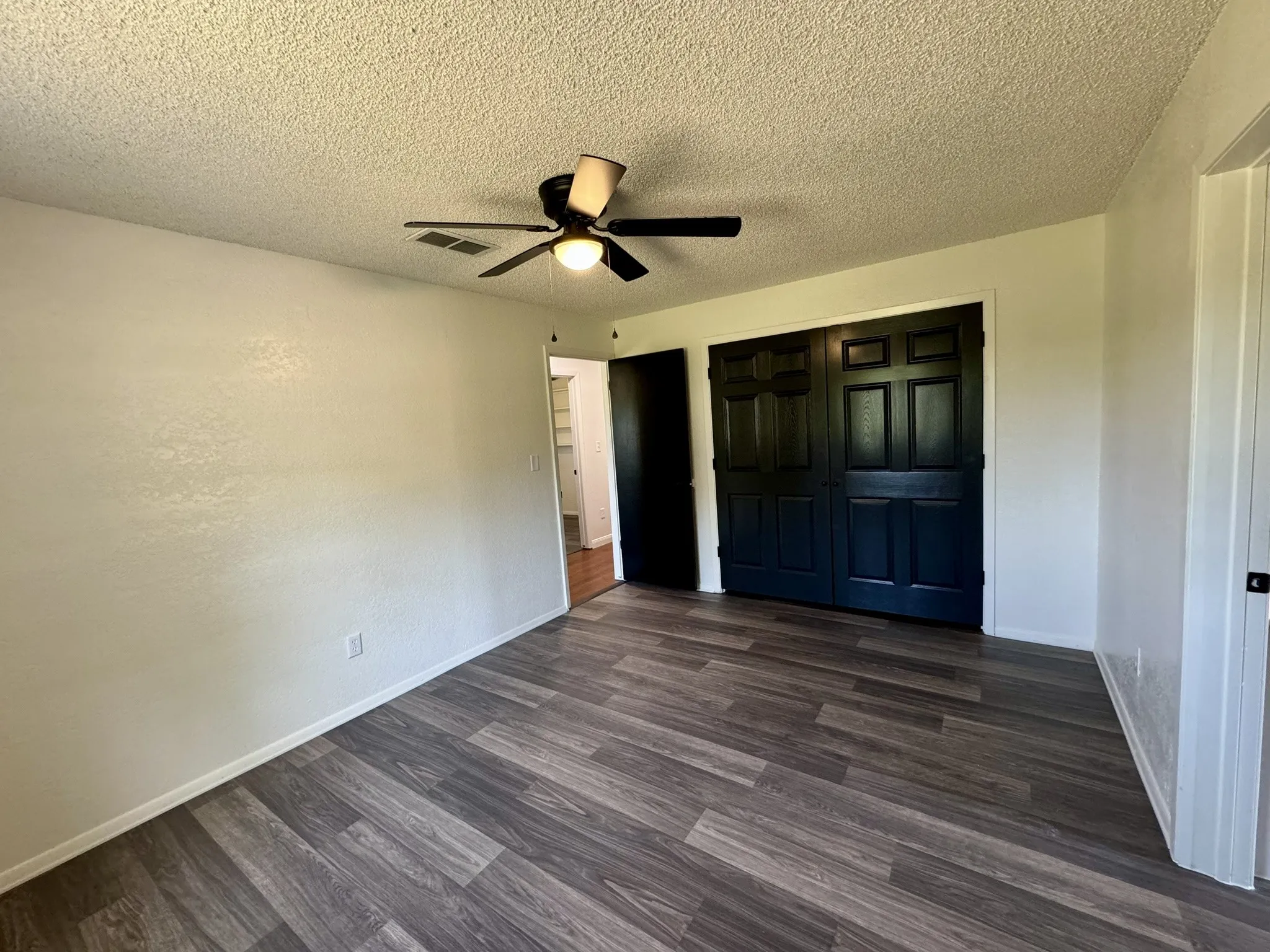 Business For Rent in Parker County , 924 N Main Street, Springtown, Texas 76082, 0, 0, Garage spaces, 0 Sqft, built in 1968, Price $2,400, mls#21355816, Real Estate Agent in Springtown, Homes For Rent in Parker county, Homes For Rent in Springtown, Realtor in Springtown Texas, Real Estate Brokerage Independent Realty Texas, Luminita Cordes Realtor