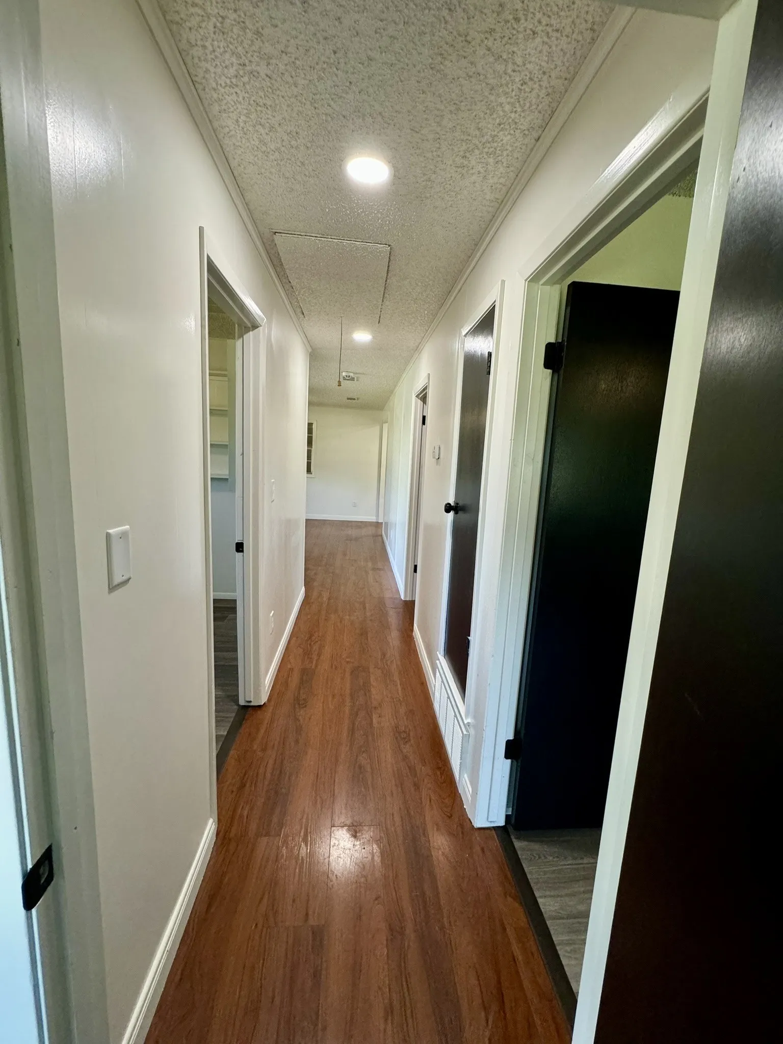 Business For Rent in Parker County , 924 N Main Street, Springtown, Texas 76082, 0, 0, Garage spaces, 0 Sqft, built in 1968, Price $2,400, mls#21355816, Real Estate Agent in Springtown, Homes For Rent in Parker county, Homes For Rent in Springtown, Realtor in Springtown Texas, Real Estate Brokerage Independent Realty Texas, Luminita Cordes Realtor