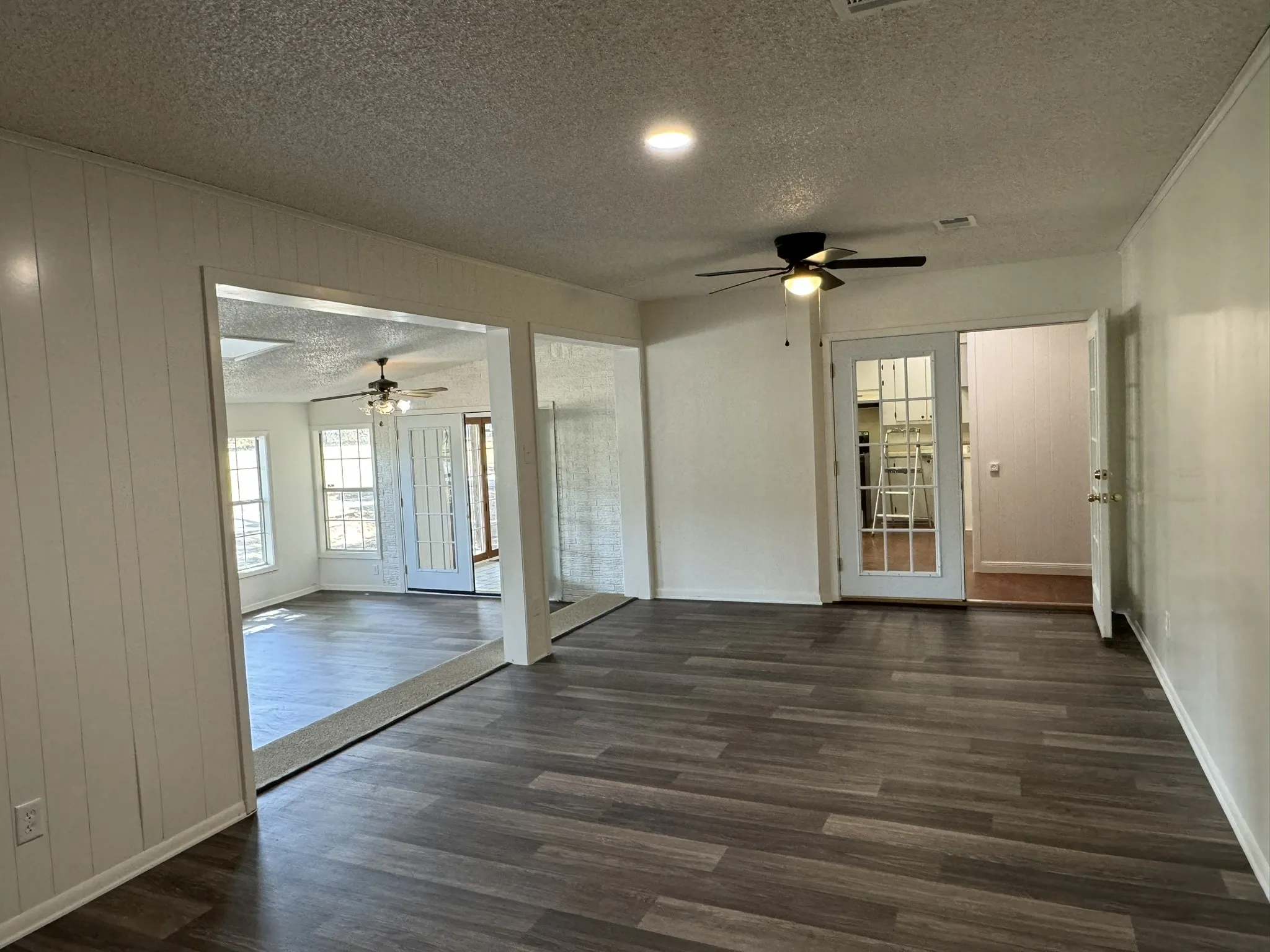 Business For Rent in Parker County , 924 N Main Street, Springtown, Texas 76082, 0, 0, Garage spaces, 0 Sqft, built in 1968, Price $2,400, mls#21355816, Real Estate Agent in Springtown, Homes For Rent in Parker county, Homes For Rent in Springtown, Realtor in Springtown Texas, Real Estate Brokerage Independent Realty Texas, Luminita Cordes Realtor