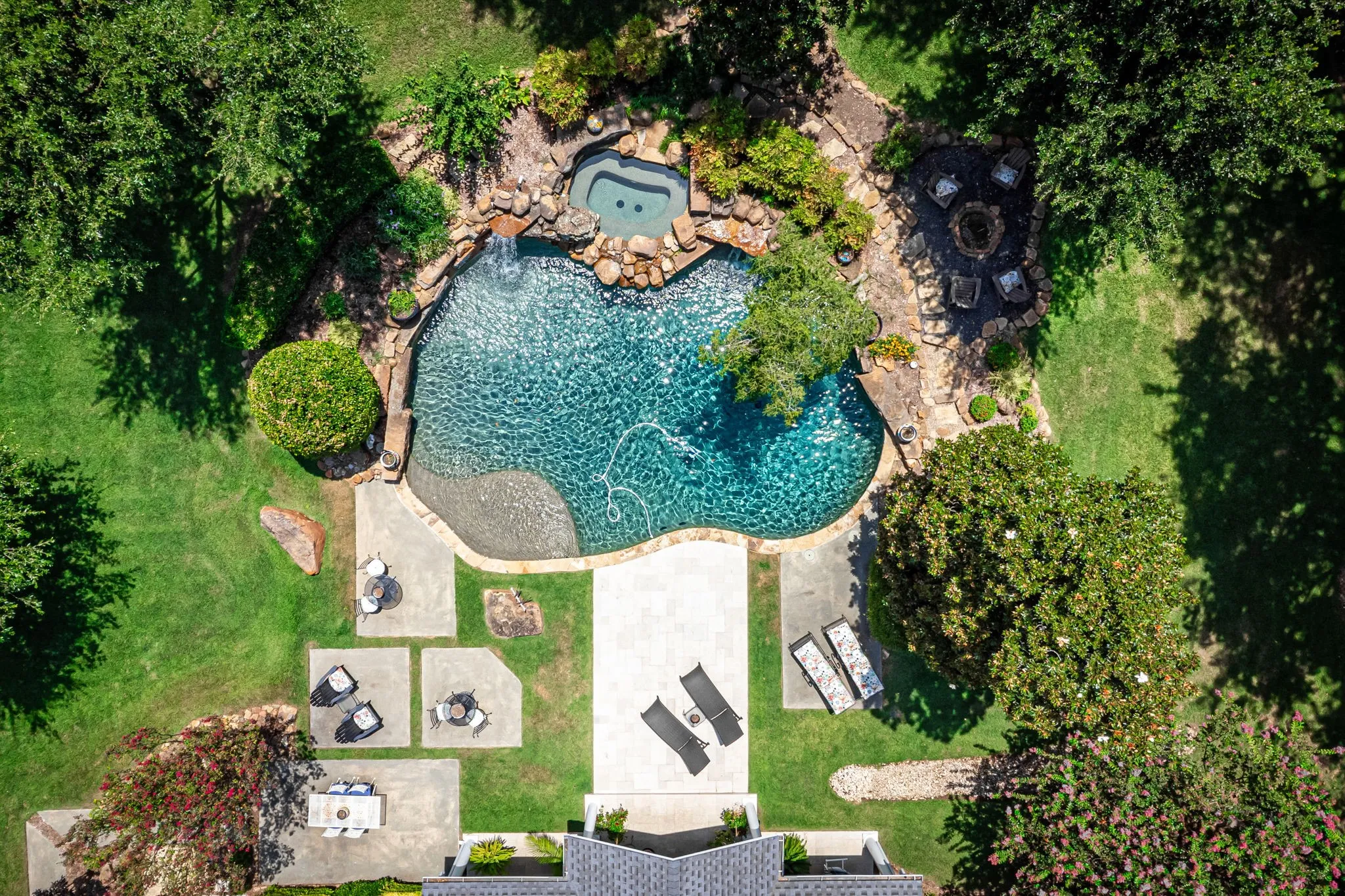 Single Family Residence For Sale in Collin County , 600 Oakmont Court, Fairview, Texas 75069, 5 Bedroom, 5 Bathroom, 3 Garage spaces, 3,811 Sqft, built in 1998, mls#21352627, Real Estate Agent in Fairview, Homes For Sale in Collin county, Homes For Sale in Fairview, Realtor in Fairview Texas, Real Estate Brokerage Independent Realty Texas, Luminita Cordes Realtor
