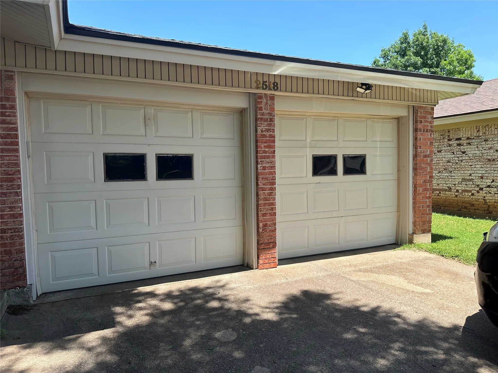 Single Family Residence For Rent in Taylor County , 2518 S 38th Street, Abilene, Texas 79605, 3 Bedroom, 2 Bathroom, 2 Garage spaces, 1,507 Sqft, built in 1965, mls#21355831, Real Estate Agent in Abilene, Homes For Rent in Taylor county, Homes For Rent in Abilene, Realtor in Abilene Texas, Real Estate Brokerage Independent Realty Texas, Luminita Cordes Realtor