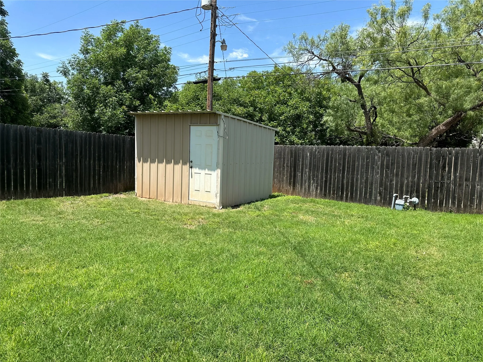 Single Family Residence For Rent in Taylor County , 2518 S 38th Street, Abilene, Texas 79605, 3 Bedroom, 2 Bathroom, 2 Garage spaces, 1,507 Sqft, built in 1965, mls#21355831, Real Estate Agent in Abilene, Homes For Rent in Taylor county, Homes For Rent in Abilene, Realtor in Abilene Texas, Real Estate Brokerage Independent Realty Texas, Luminita Cordes Realtor