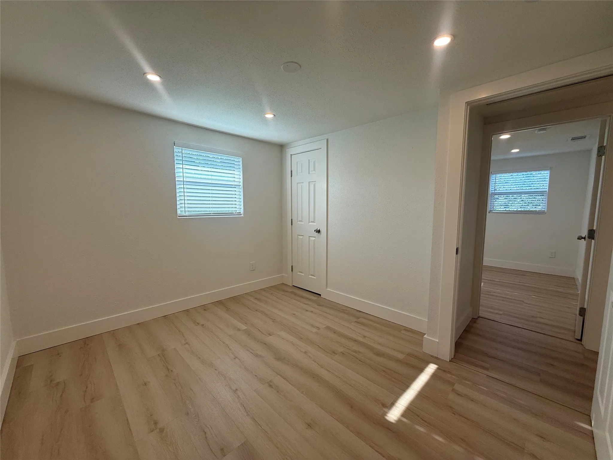 Single Family Residence For Rent in Grayson County , 37 Almond Drive, Pottsboro, Texas 75076, 3 Bedroom, 2 Bathroom, Garage spaces, 1,392 Sqft, built in 1970, mls#21355701, Real Estate Agent in Pottsboro, Homes For Rent in Grayson county, Homes For Rent in Pottsboro, Realtor in Pottsboro Texas, Real Estate Brokerage Independent Realty Texas, Luminita Cordes Realtor