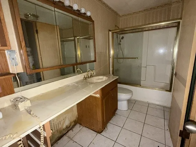 Single Family Residence For Sale in Tarrant County , 3121 Olive Place, Fort Worth, Texas 76116, 3 Bedroom, 2 Bathroom, 1 Garage spaces, 1,260 Sqft, built in 1961, mls#21355818, Real Estate Agent in Fort Worth, Homes For Sale in Tarrant county, Homes For Sale in Fort Worth, Realtor in Fort Worth Texas, Real Estate Brokerage Independent Realty Texas, Luminita Cordes Realtor
