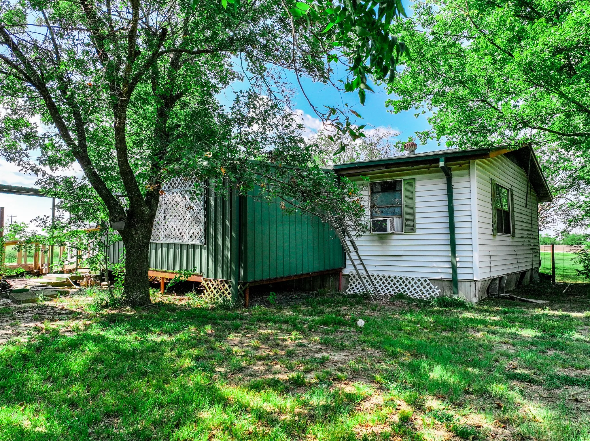 Improved Land For Sale in Hopkins County , 7801 W Interstate Highway 30, Cumby, Texas 75433, 0, 0, Garage spaces, 0 Sqft, built in 1977, Price $999,900, mls#21355839, Real Estate Agent in Cumby, Homes For Sale in Hopkins county, Homes For Sale in Cumby, Realtor in Cumby Texas, Real Estate Brokerage Independent Realty Texas, Luminita Cordes Realtor