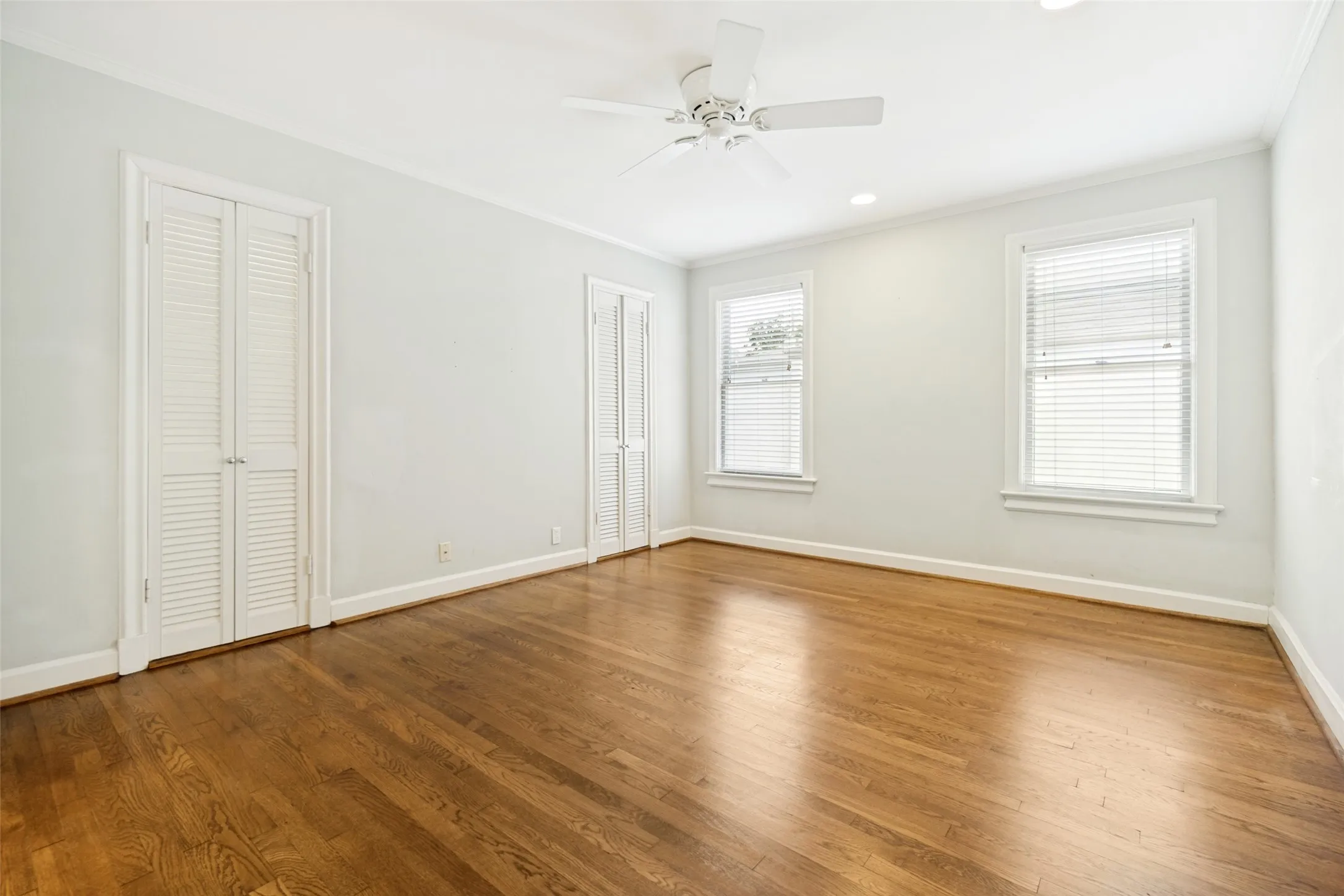 Single Family Residence For Rent in Dallas County , 4504 Livingston Avenue, Highland Park, Texas 75205, 4 Bedroom, 3 Bathroom, Garage spaces, 2,463 Sqft, built in 1928, mls#21355849, Real Estate Agent in Highland Park, Homes For Rent in Dallas county, Homes For Rent in Highland Park, Realtor in Highland Park Texas, Real Estate Brokerage Independent Realty Texas, Luminita Cordes Realtor