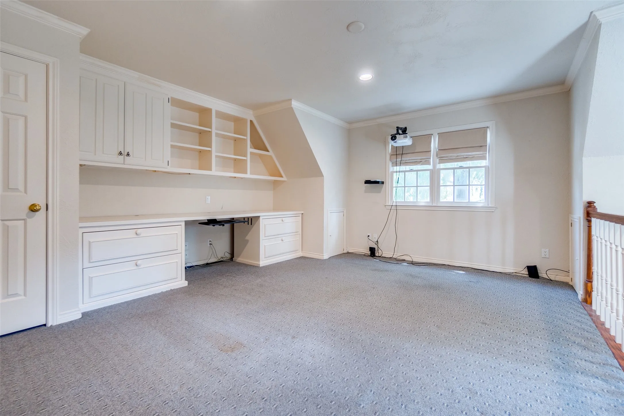 Single Family Residence For Rent in Dallas County , 4504 Livingston Avenue, Highland Park, Texas 75205, 4 Bedroom, 3 Bathroom, Garage spaces, 2,463 Sqft, built in 1928, mls#21355849, Real Estate Agent in Highland Park, Homes For Rent in Dallas county, Homes For Rent in Highland Park, Realtor in Highland Park Texas, Real Estate Brokerage Independent Realty Texas, Luminita Cordes Realtor