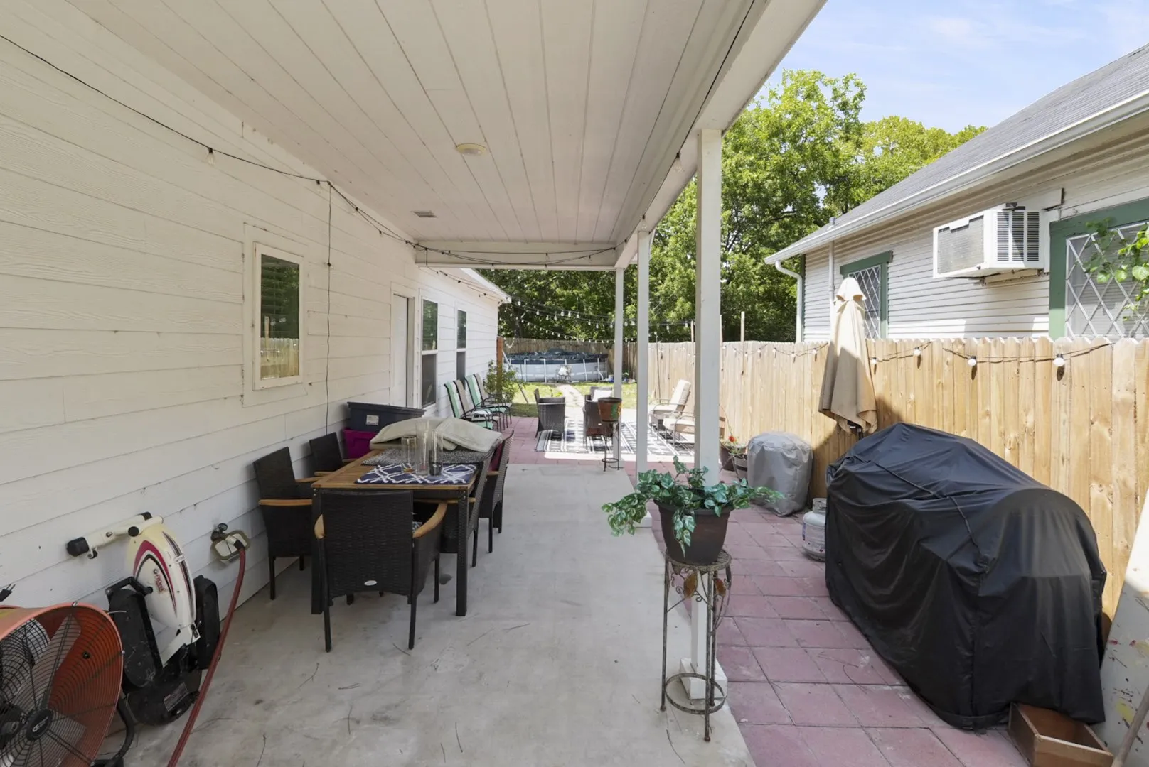 Single Family Residence For Sale in Navarro County , 110 E COLLEGE Avenue, Corsicana, Texas 75110, 3 Bedroom, 2 Bathroom, Garage spaces, 1,405 Sqft, built in 2023, mls#21355862, Real Estate Agent in Corsicana, Homes For Sale in Navarro county, Homes For Sale in Corsicana, Realtor in Corsicana Texas, Real Estate Brokerage Independent Realty Texas, Luminita Cordes Realtor