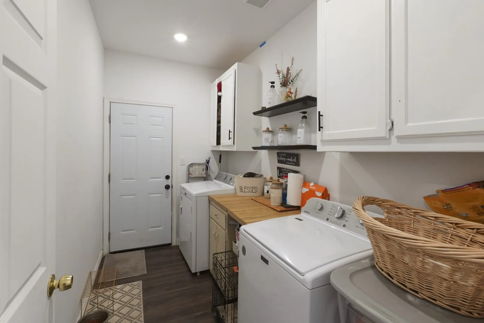 Single Family Residence For Sale in Navarro County , 110 E COLLEGE Avenue, Corsicana, Texas 75110, 3 Bedroom, 2 Bathroom, Garage spaces, 1,405 Sqft, built in 2023, mls#21355862, Real Estate Agent in Corsicana, Homes For Sale in Navarro county, Homes For Sale in Corsicana, Realtor in Corsicana Texas, Real Estate Brokerage Independent Realty Texas, Luminita Cordes Realtor