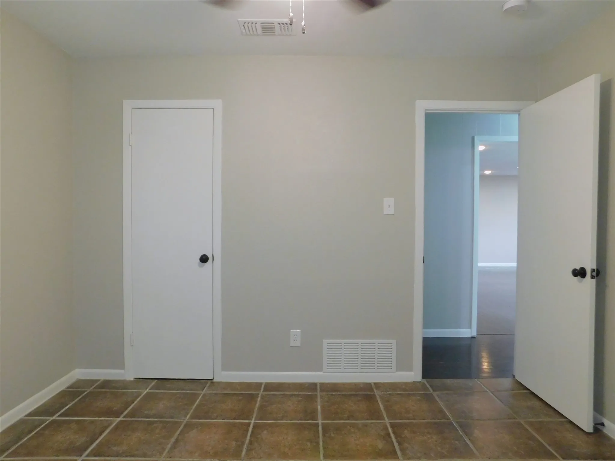 Duplex For Rent in Denton County , 897 John George Lane, Sanger, Texas 76266, 3 Bedroom, 2 Bathroom, Garage spaces, 2,000 Sqft, built in 1977, mls#21353976, Real Estate Agent in Sanger, Homes For Rent in Denton county, Homes For Rent in Sanger, Realtor in Sanger Texas, Real Estate Brokerage Independent Realty Texas, Luminita Cordes Realtor