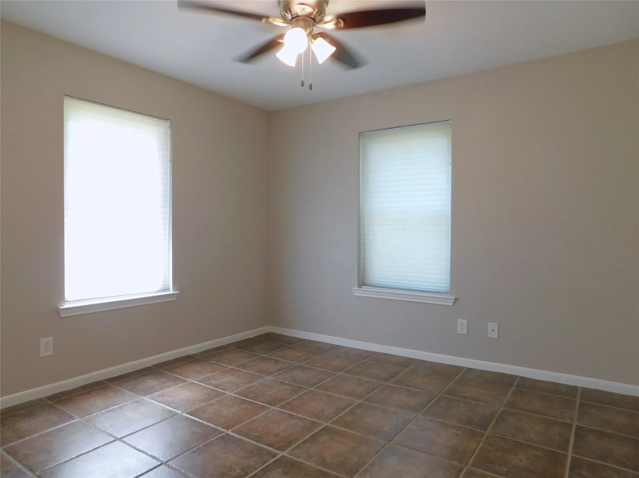Duplex For Rent in Denton County , 897 John George Lane, Sanger, Texas 76266, 3 Bedroom, 2 Bathroom, Garage spaces, 2,000 Sqft, built in 1977, mls#21353976, Real Estate Agent in Sanger, Homes For Rent in Denton county, Homes For Rent in Sanger, Realtor in Sanger Texas, Real Estate Brokerage Independent Realty Texas, Luminita Cordes Realtor
