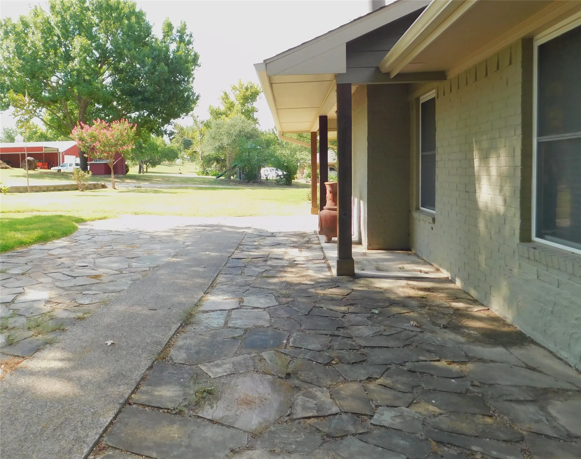 Duplex For Rent in Denton County , 897 John George Lane, Sanger, Texas 76266, 3 Bedroom, 2 Bathroom, Garage spaces, 2,000 Sqft, built in 1977, mls#21353976, Real Estate Agent in Sanger, Homes For Rent in Denton county, Homes For Rent in Sanger, Realtor in Sanger Texas, Real Estate Brokerage Independent Realty Texas, Luminita Cordes Realtor