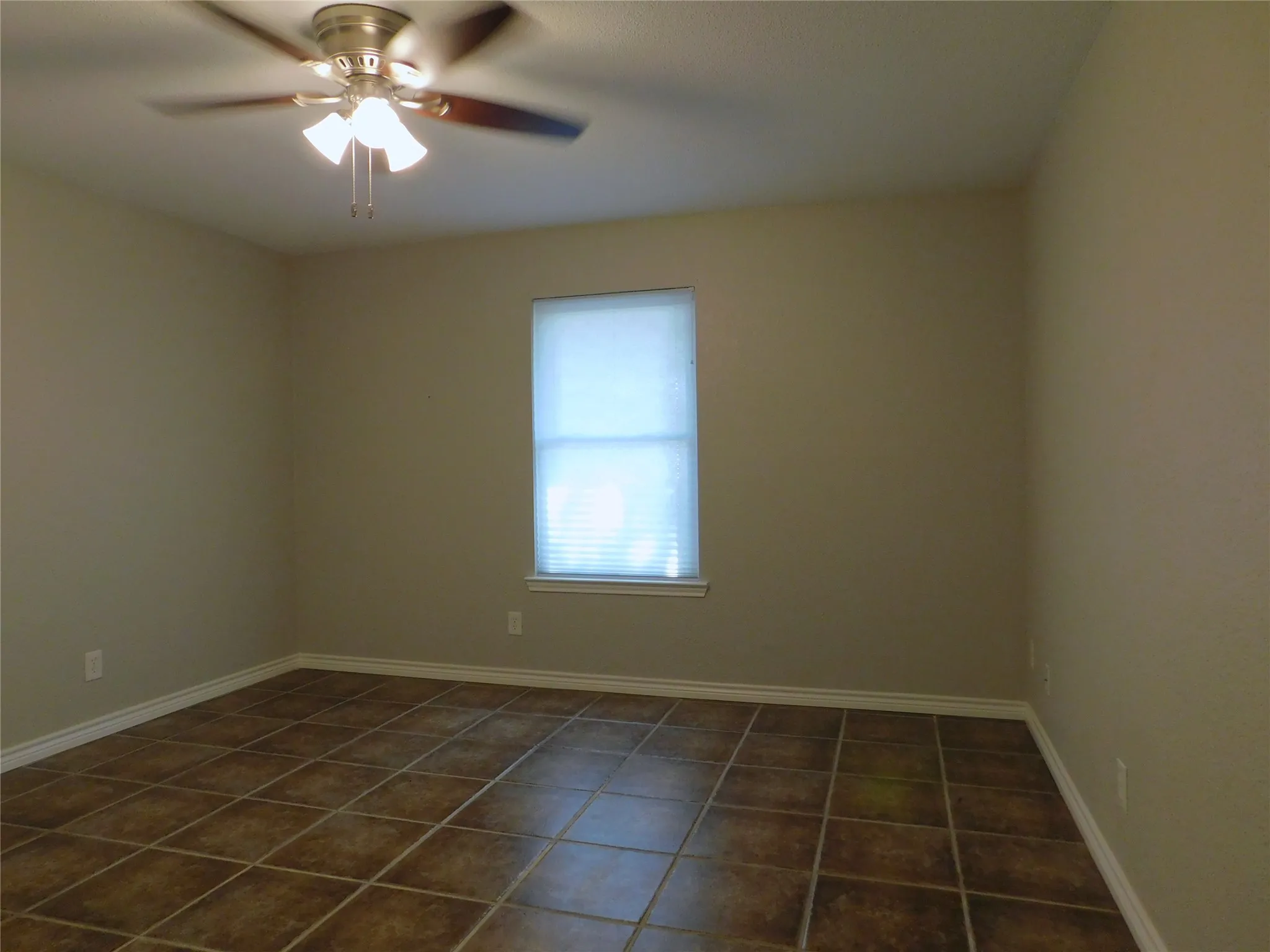 Duplex For Rent in Denton County , 897 John George Lane, Sanger, Texas 76266, 3 Bedroom, 2 Bathroom, Garage spaces, 2,000 Sqft, built in 1977, mls#21353976, Real Estate Agent in Sanger, Homes For Rent in Denton county, Homes For Rent in Sanger, Realtor in Sanger Texas, Real Estate Brokerage Independent Realty Texas, Luminita Cordes Realtor