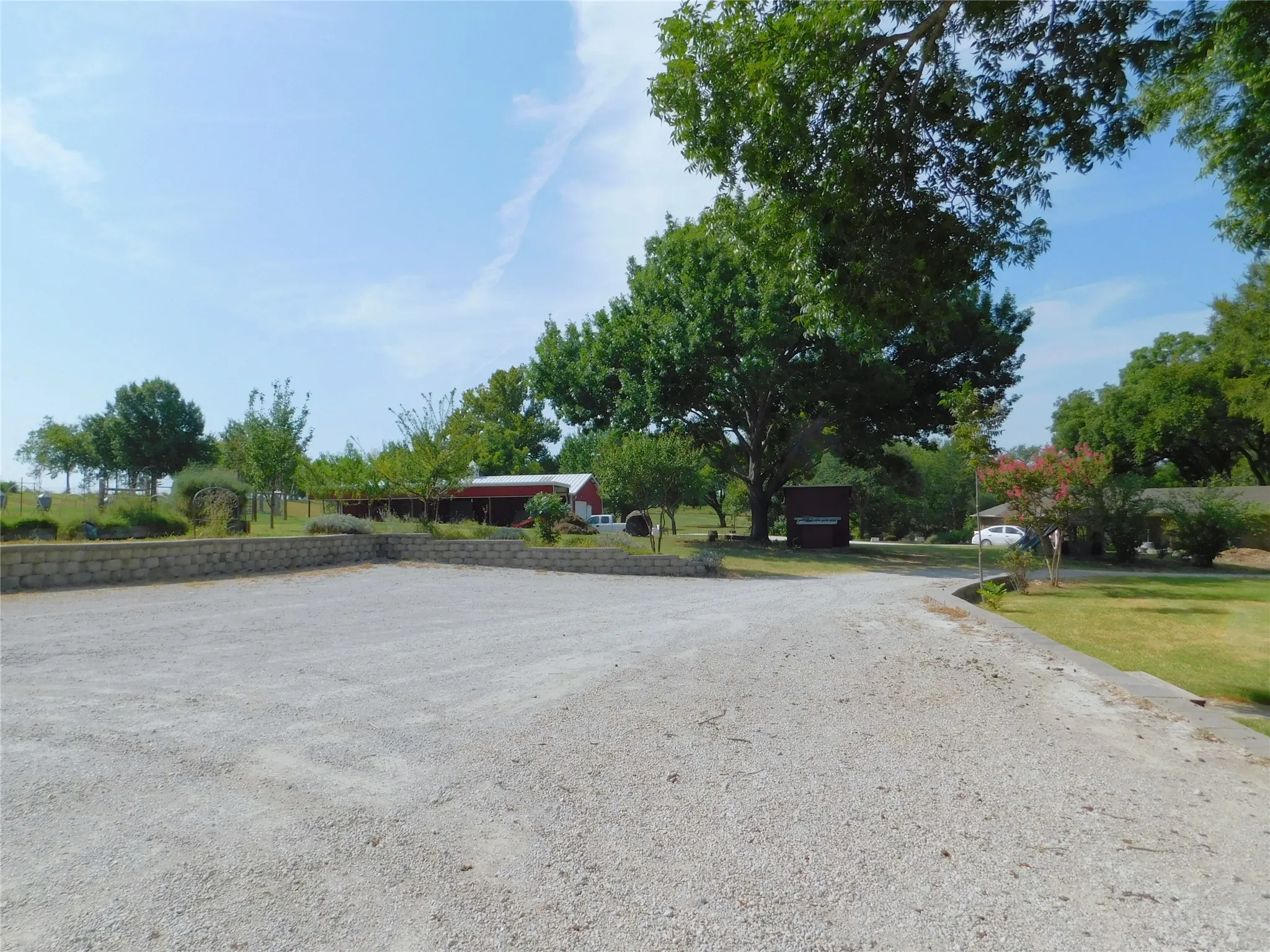 Duplex For Rent in Denton County , 897 John George Lane, Sanger, Texas 76266, 3 Bedroom, 2 Bathroom, Garage spaces, 2,000 Sqft, built in 1977, mls#21353976, Real Estate Agent in Sanger, Homes For Rent in Denton county, Homes For Rent in Sanger, Realtor in Sanger Texas, Real Estate Brokerage Independent Realty Texas, Luminita Cordes Realtor