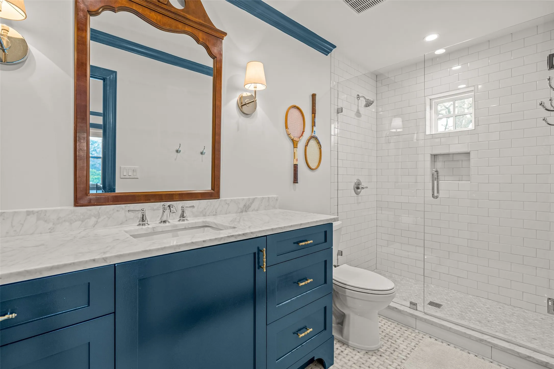 Single Family Residence For Rent in Tarrant County , 508 N Bailey Avenue, Fort Worth, Texas 76107, 6 Bedroom, 5 Bathroom, 2 Garage spaces, 5,062 Sqft, built in 1949, mls#21355464, Real Estate Agent in Fort Worth, Homes For Rent in Tarrant county, Homes For Rent in Fort Worth, Realtor in Fort Worth Texas, Real Estate Brokerage Independent Realty Texas, Luminita Cordes Realtor