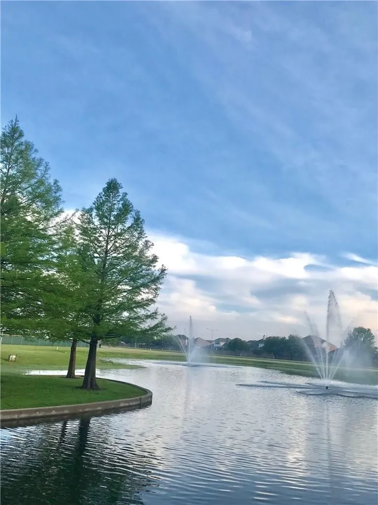 Single Family Residence For Sale in Collin County , 1527 Sugar Bush Trail, Allen, Texas 75002, 4 Bedroom, 2 Bathroom, 2 Garage spaces, 2,347 Sqft, built in 2000, mls#21355632, Real Estate Agent in Allen, Homes For Sale in Collin county, Homes For Sale in Allen, Realtor in Allen Texas, Real Estate Brokerage Independent Realty Texas, Luminita Cordes Realtor