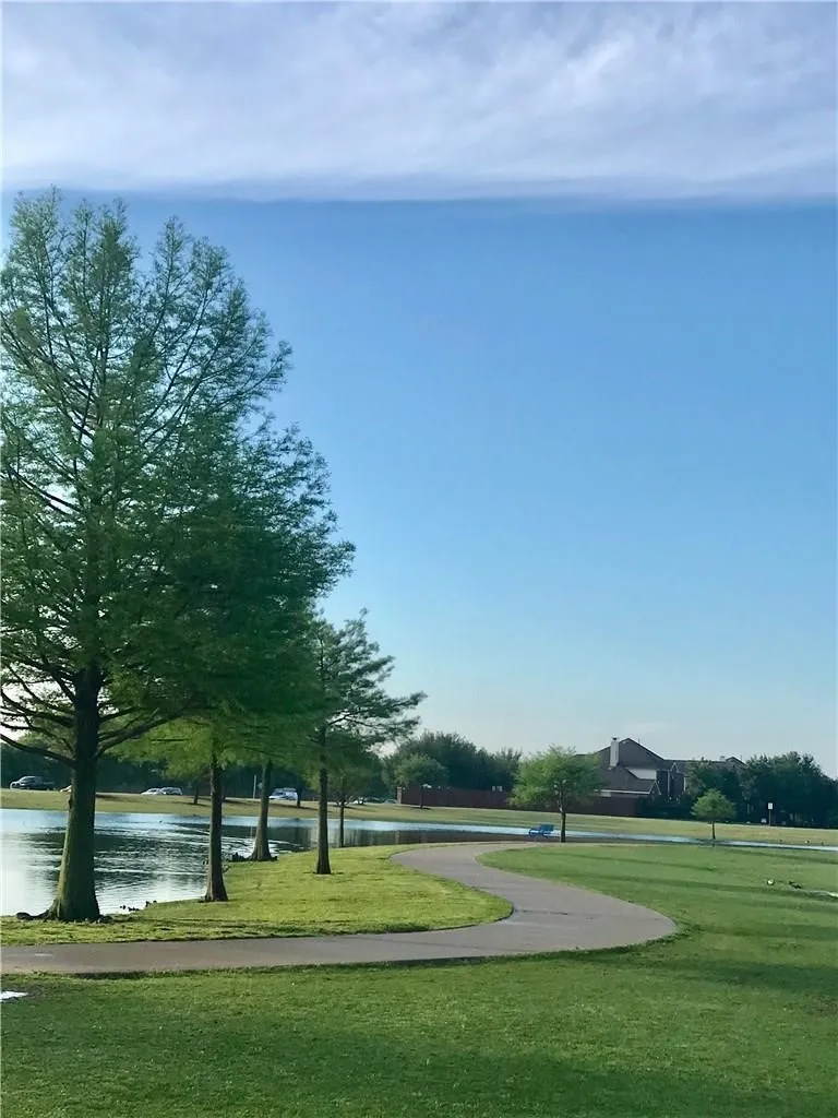 Single Family Residence For Sale in Collin County , 1527 Sugar Bush Trail, Allen, Texas 75002, 4 Bedroom, 2 Bathroom, 2 Garage spaces, 2,347 Sqft, built in 2000, mls#21355632, Real Estate Agent in Allen, Homes For Sale in Collin county, Homes For Sale in Allen, Realtor in Allen Texas, Real Estate Brokerage Independent Realty Texas, Luminita Cordes Realtor