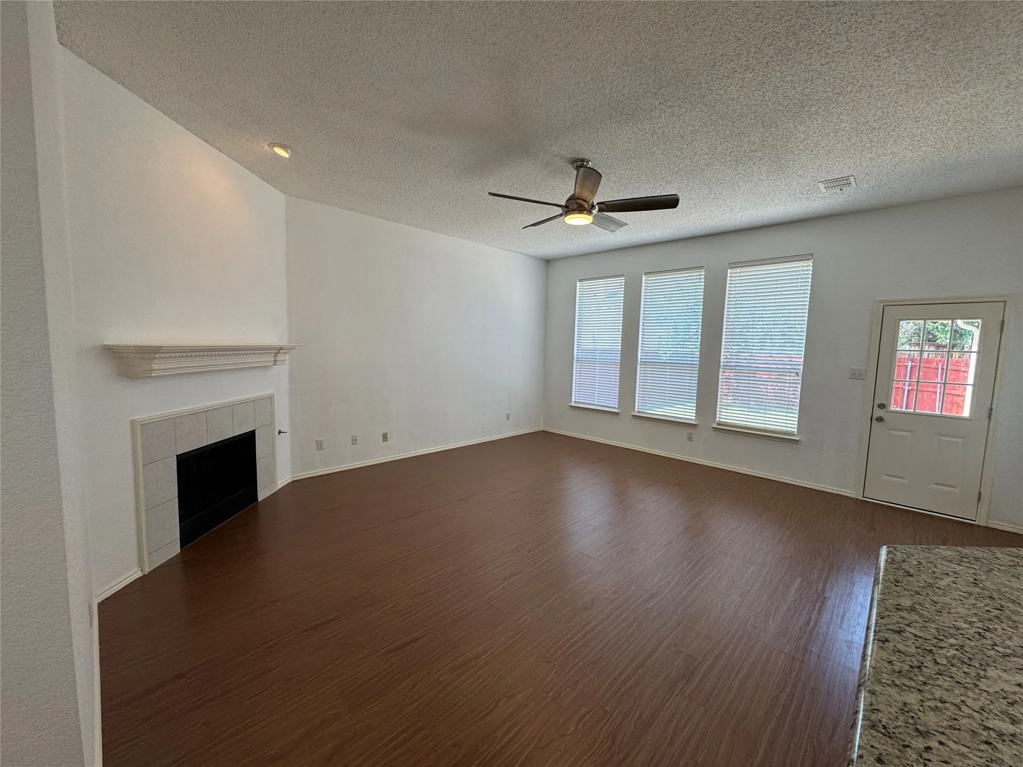 Single Family Residence For Sale in Collin County , 1527 Sugar Bush Trail, Allen, Texas 75002, 4 Bedroom, 2 Bathroom, 2 Garage spaces, 2,347 Sqft, built in 2000, mls#21355632, Real Estate Agent in Allen, Homes For Sale in Collin county, Homes For Sale in Allen, Realtor in Allen Texas, Real Estate Brokerage Independent Realty Texas, Luminita Cordes Realtor