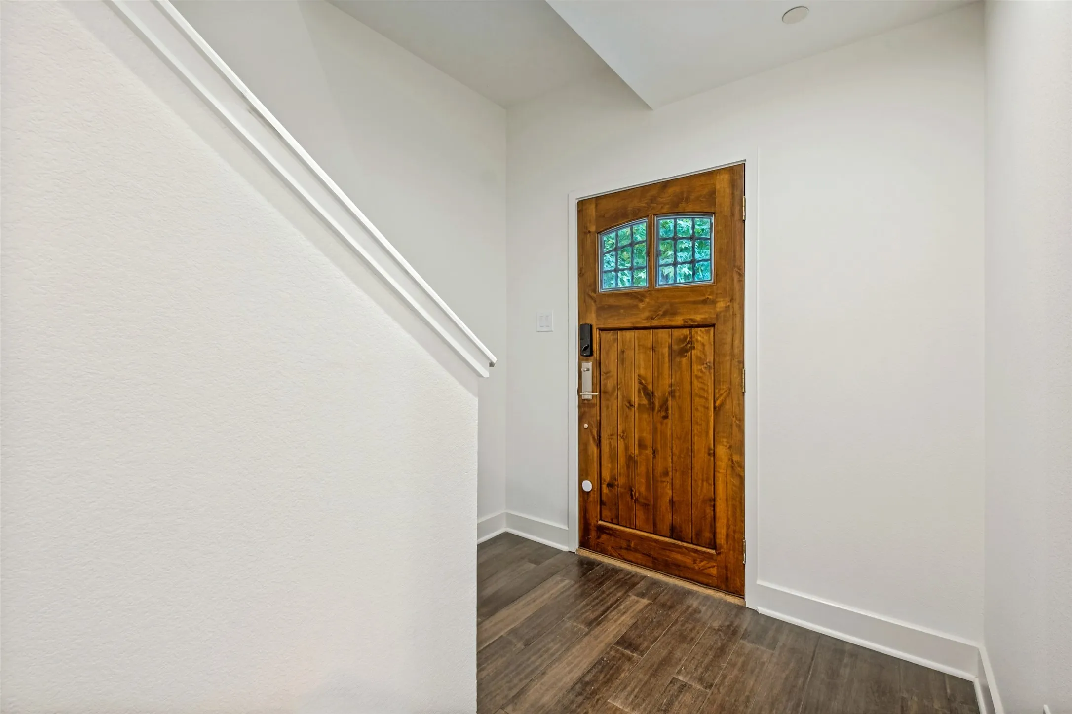 Condominium For Sale in Dallas County , 2420 Hugo Street 3, Dallas, Texas 75204, 3 Bedroom, 3 Bathroom, 2 Garage spaces, 1,971 Sqft, built in 2006, mls#21355465, Real Estate Agent in Dallas, Homes For Sale in Dallas county, Homes For Sale in Dallas, Realtor in Dallas Texas, Real Estate Brokerage Independent Realty Texas, Luminita Cordes Realtor