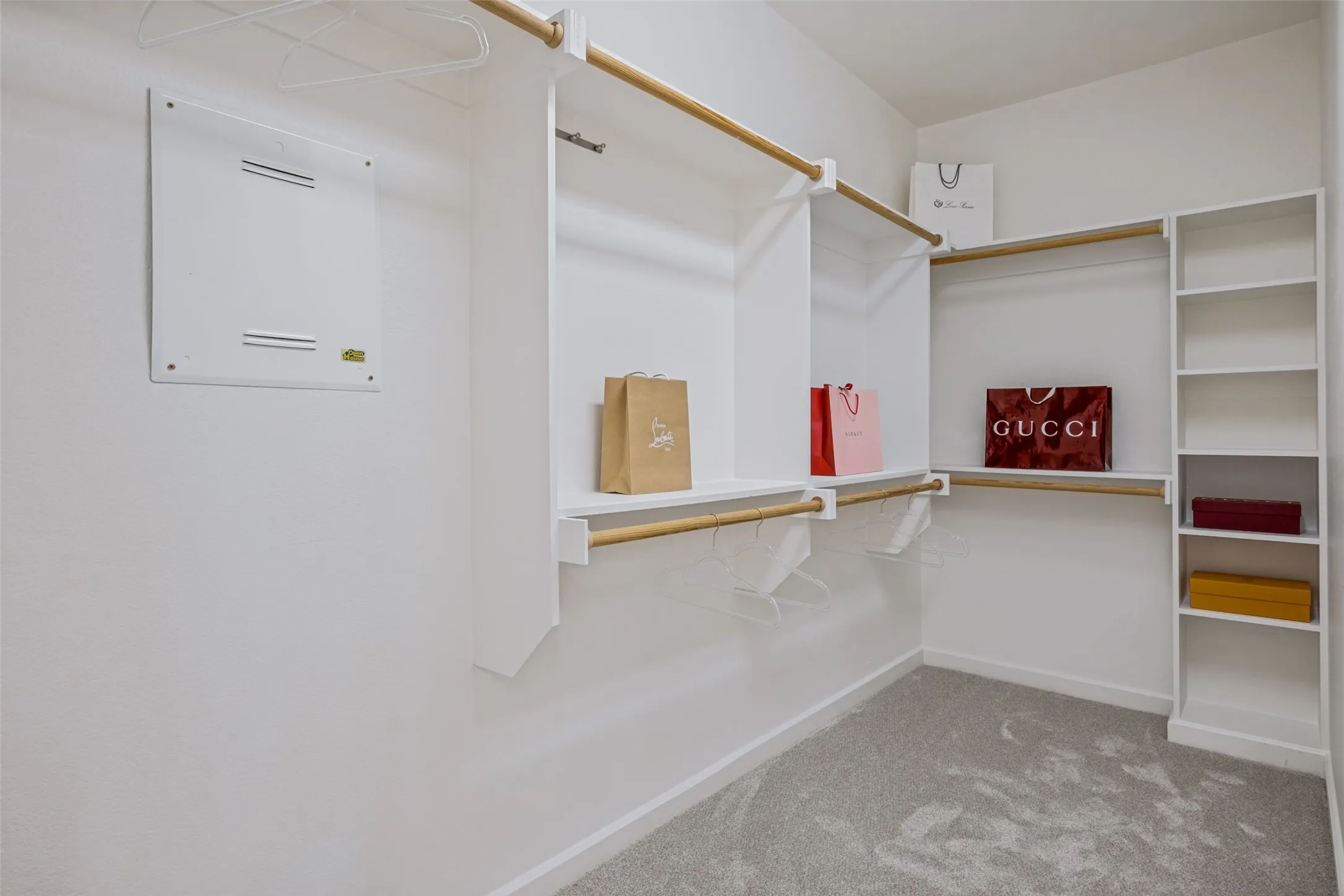 Condominium For Sale in Dallas County , 2420 Hugo Street 3, Dallas, Texas 75204, 3 Bedroom, 3 Bathroom, 2 Garage spaces, 1,971 Sqft, built in 2006, mls#21355465, Real Estate Agent in Dallas, Homes For Sale in Dallas county, Homes For Sale in Dallas, Realtor in Dallas Texas, Real Estate Brokerage Independent Realty Texas, Luminita Cordes Realtor