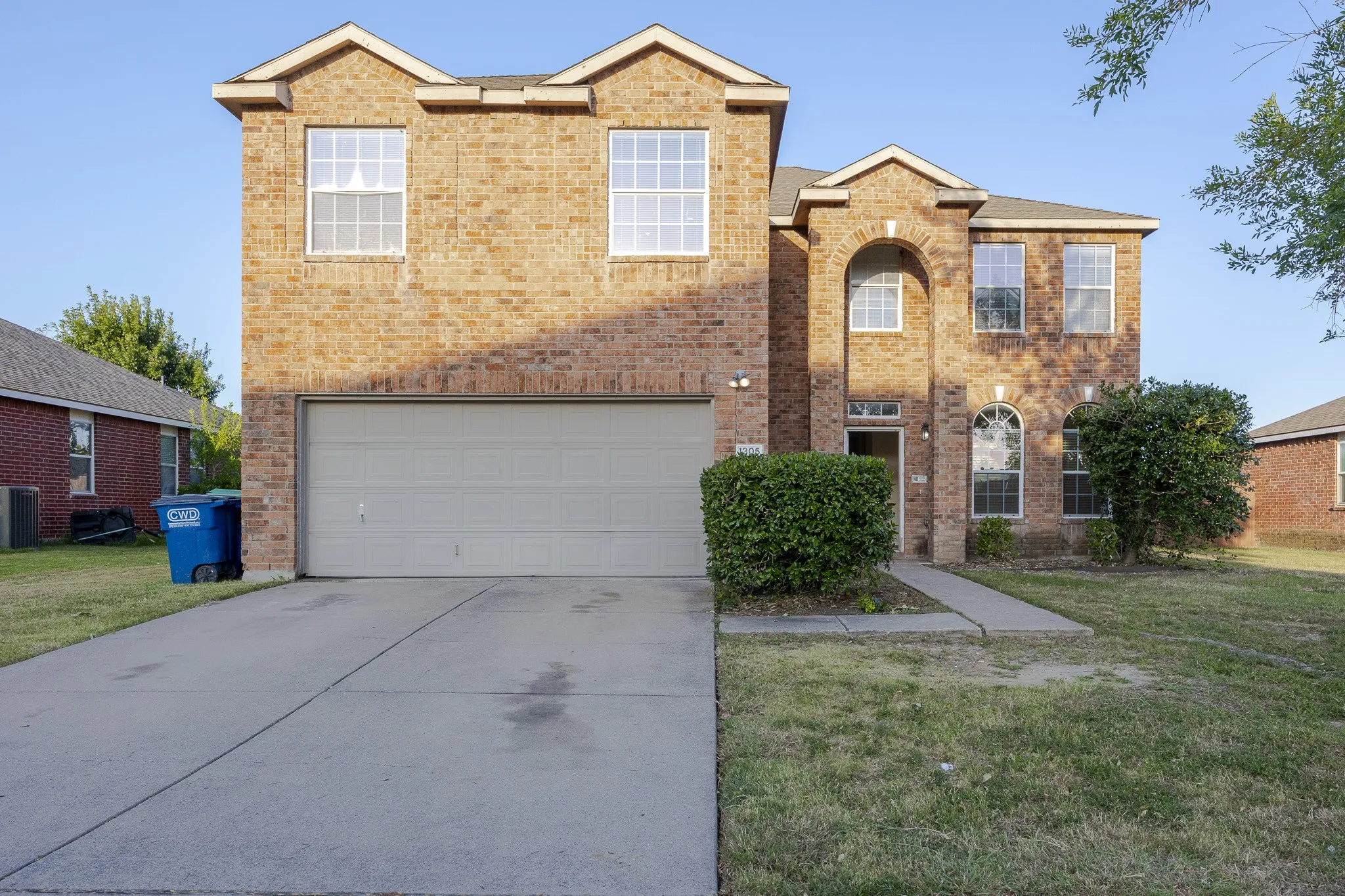 Single Family Residence For Rent in Collin County , 1305 Auburn Drive, Wylie, Texas 75098, 6 Bedroom, 3 Bathroom, 2 Garage spaces, 3,076 Sqft, built in 2003, mls#21355835, Real Estate Agent in Wylie, Homes For Rent in Collin county, Homes For Rent in Wylie, Realtor in Wylie Texas, Real Estate Brokerage Independent Realty Texas, Luminita Cordes Realtor