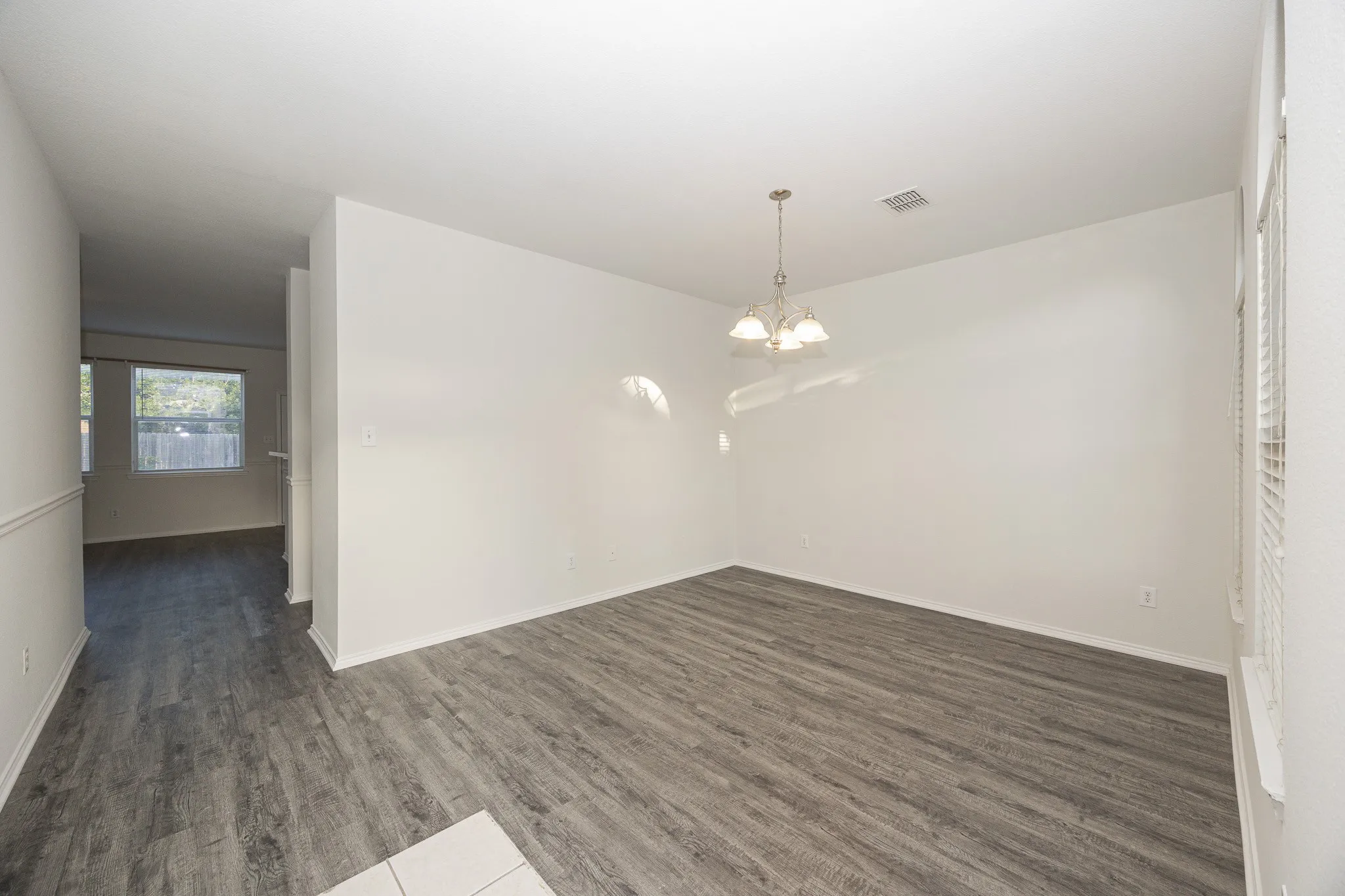 Single Family Residence For Rent in Collin County , 1305 Auburn Drive, Wylie, Texas 75098, 6 Bedroom, 3 Bathroom, 2 Garage spaces, 3,076 Sqft, built in 2003, mls#21355835, Real Estate Agent in Wylie, Homes For Rent in Collin county, Homes For Rent in Wylie, Realtor in Wylie Texas, Real Estate Brokerage Independent Realty Texas, Luminita Cordes Realtor