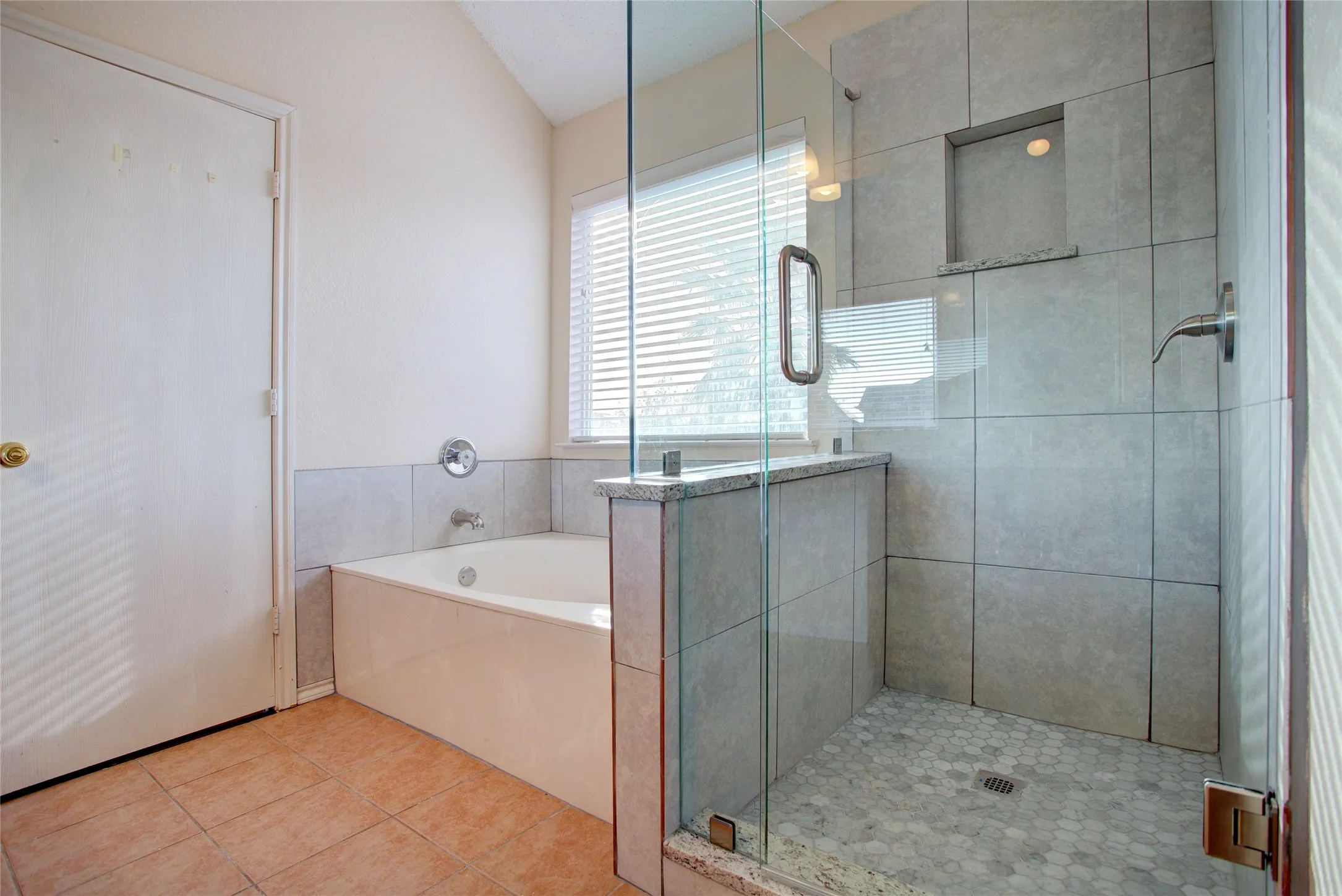 Single Family Residence For Rent in Tarrant County , 3507 Tamarack Drive, Grand Prairie, Texas 75052, 4 Bedroom, 3 Bathroom, 2 Garage spaces, 2,735 Sqft, built in 2000, mls#21355871, Real Estate Agent in Grand Prairie, Homes For Rent in Tarrant county, Homes For Rent in Grand Prairie, Realtor in Grand Prairie Texas, Real Estate Brokerage Independent Realty Texas, Luminita Cordes Realtor