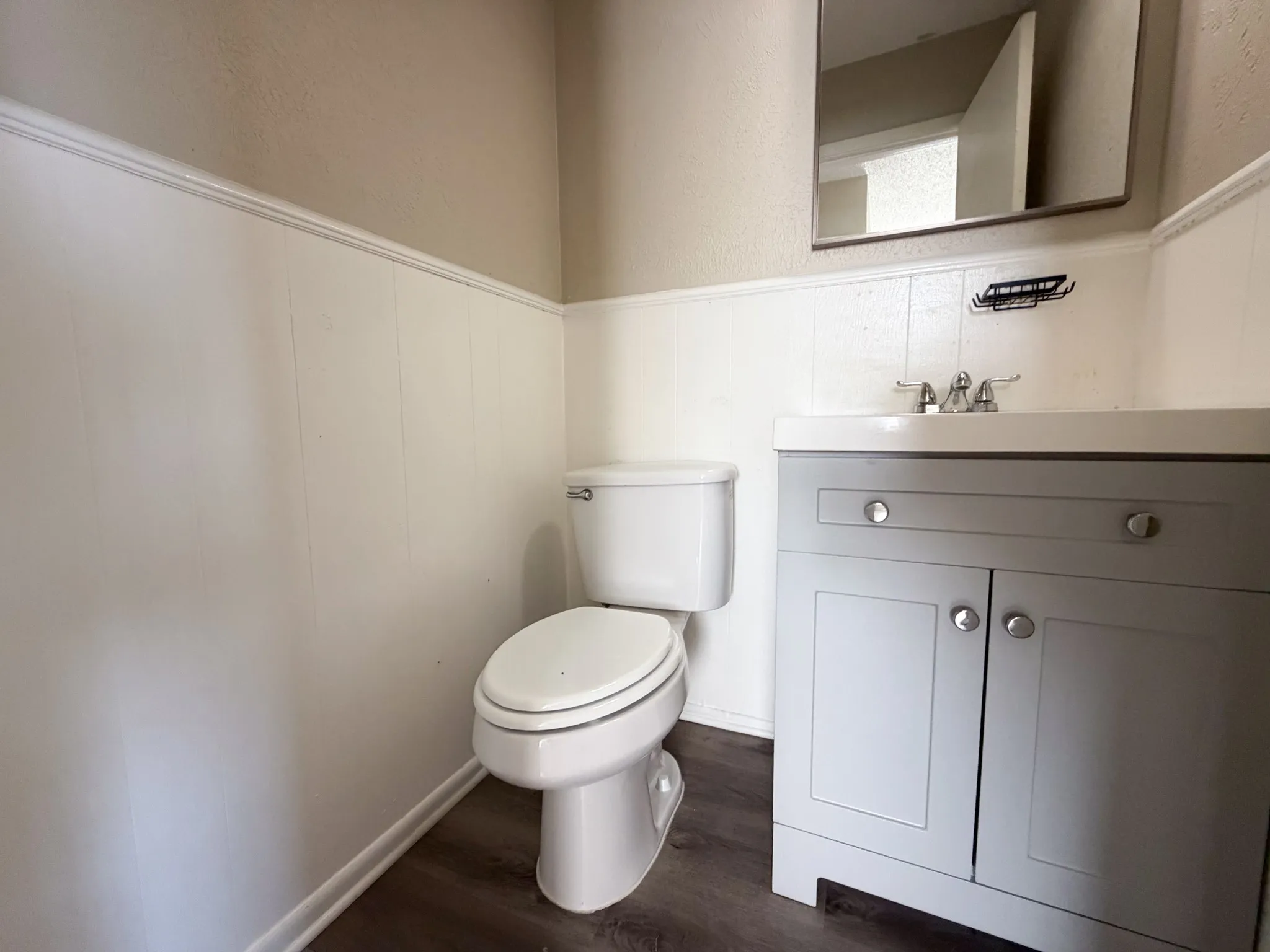 Duplex For Rent in Ellis County , 101 W Latimer Street B, Ennis, Texas 75119, 4 Bedroom, 2 Bathroom, Garage spaces, 1,550 Sqft, built in 1969, Price $1,650, mls#21355897, Real Estate Agent in Ennis, Homes For Rent in Ellis county, Homes For Rent in Ennis, Realtor in Ennis Texas, Real Estate Brokerage Independent Realty Texas, Luminita Cordes Realtor